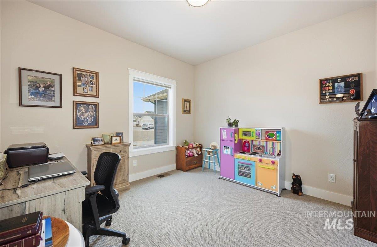 1480 Pillar Circle, Twin Falls, Idaho 83301, 3 Bedrooms, 2 Bathrooms, Residential For Sale, Price $520,000,MLS 98974836