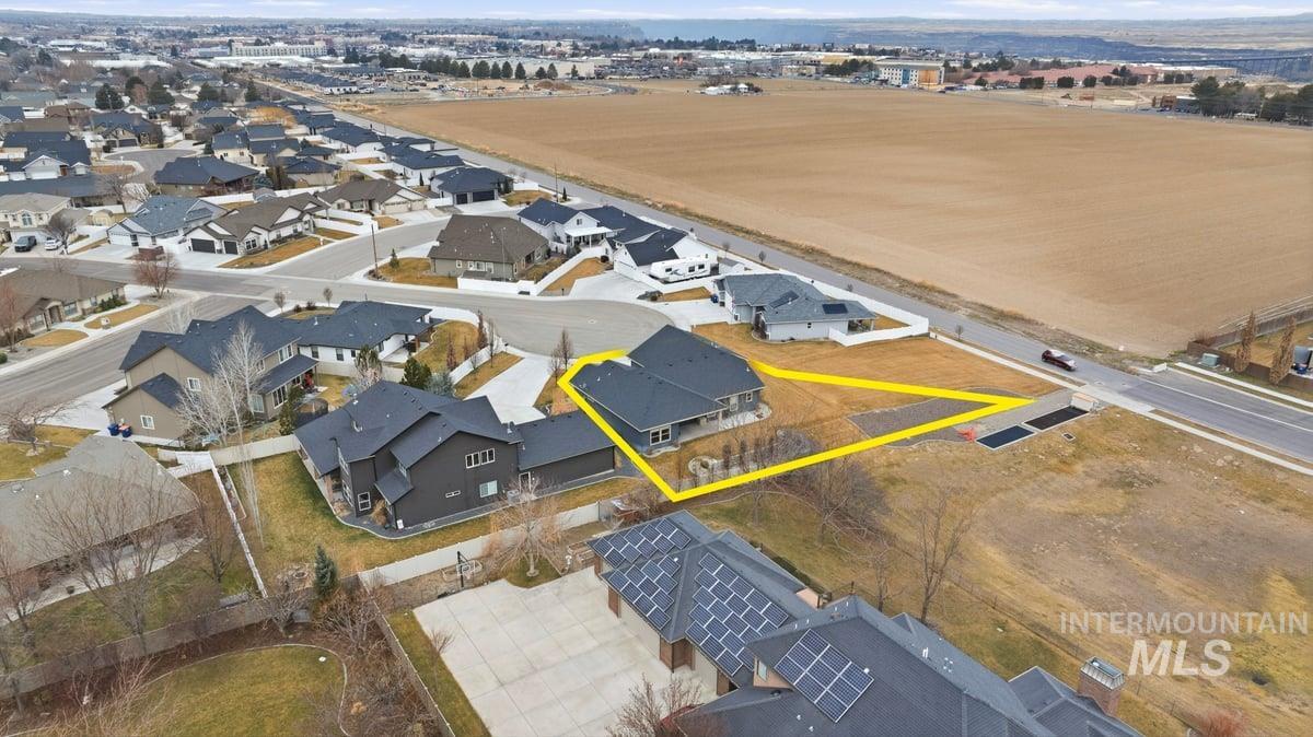 1480 Pillar Circle, Twin Falls, Idaho 83301, 3 Bedrooms, 2 Bathrooms, Residential For Sale, Price $520,000,MLS 98974836