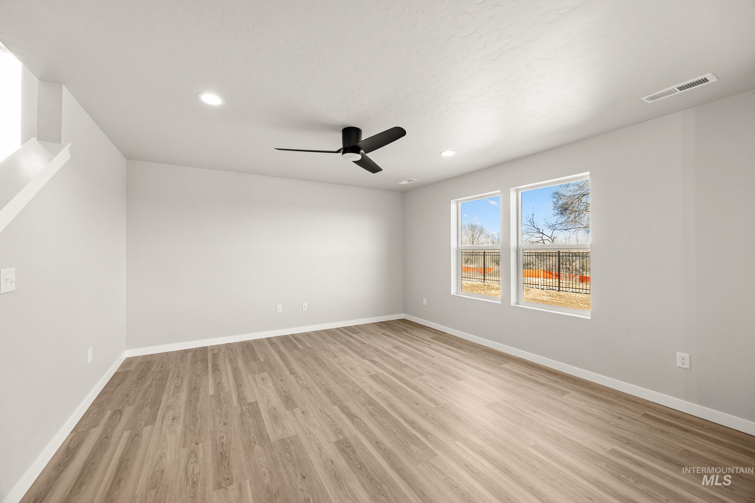 19598 Snowyside Way, Caldwell, Idaho 83605, 3 Bedrooms, 2.5 Bathrooms, Residential For Sale, Price $409,990, 98974837