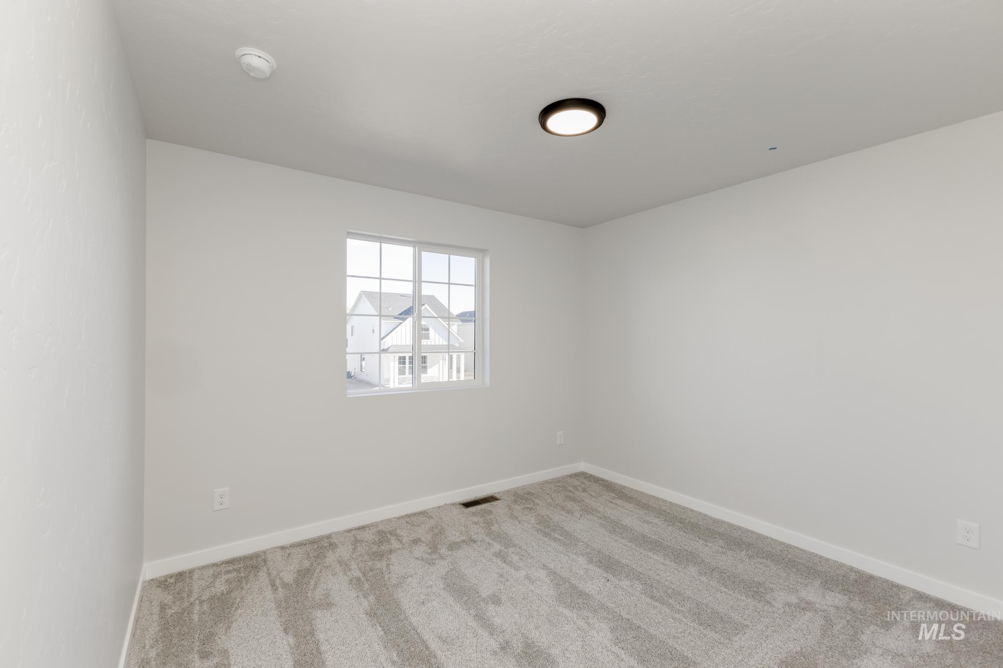 19598 Snowyside Way, Caldwell, Idaho 83605, 3 Bedrooms, 2.5 Bathrooms, Residential For Sale, Price $409,990,MLS 98974837