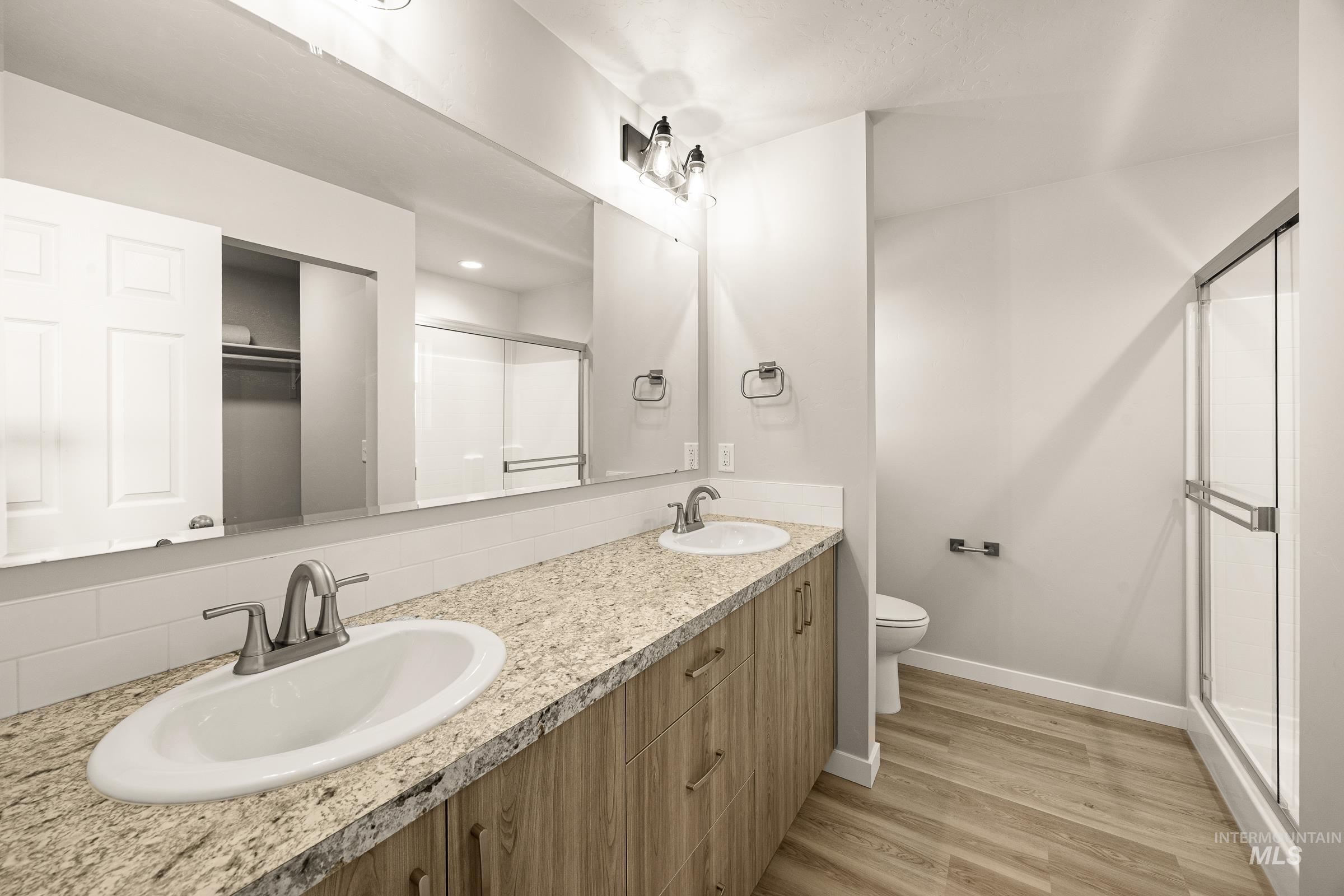 19598 Snowyside Way, Caldwell, Idaho 83605, 3 Bedrooms, 2.5 Bathrooms, Residential For Sale, Price $409,990, 98974837