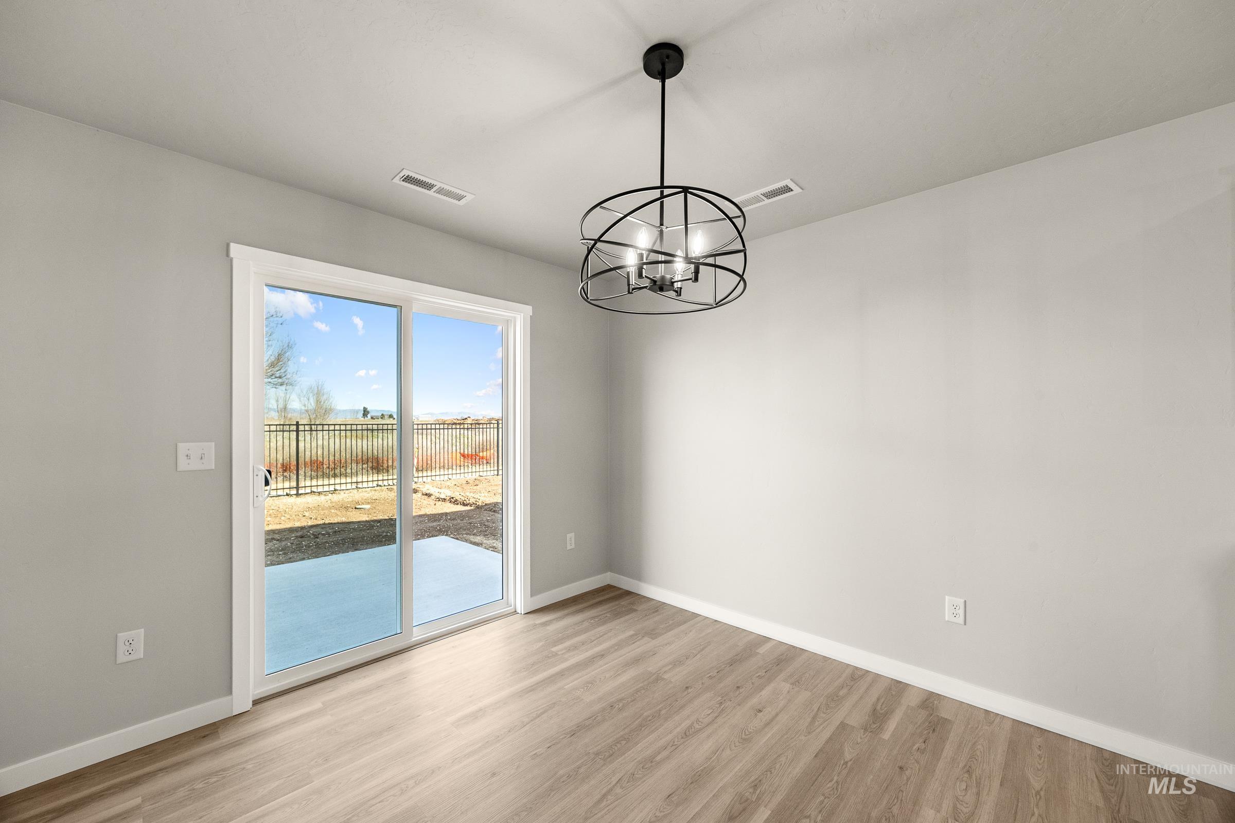 19598 Snowyside Way, Caldwell, Idaho 83605, 3 Bedrooms, 2.5 Bathrooms, Residential For Sale, Price $409,990, 98974837