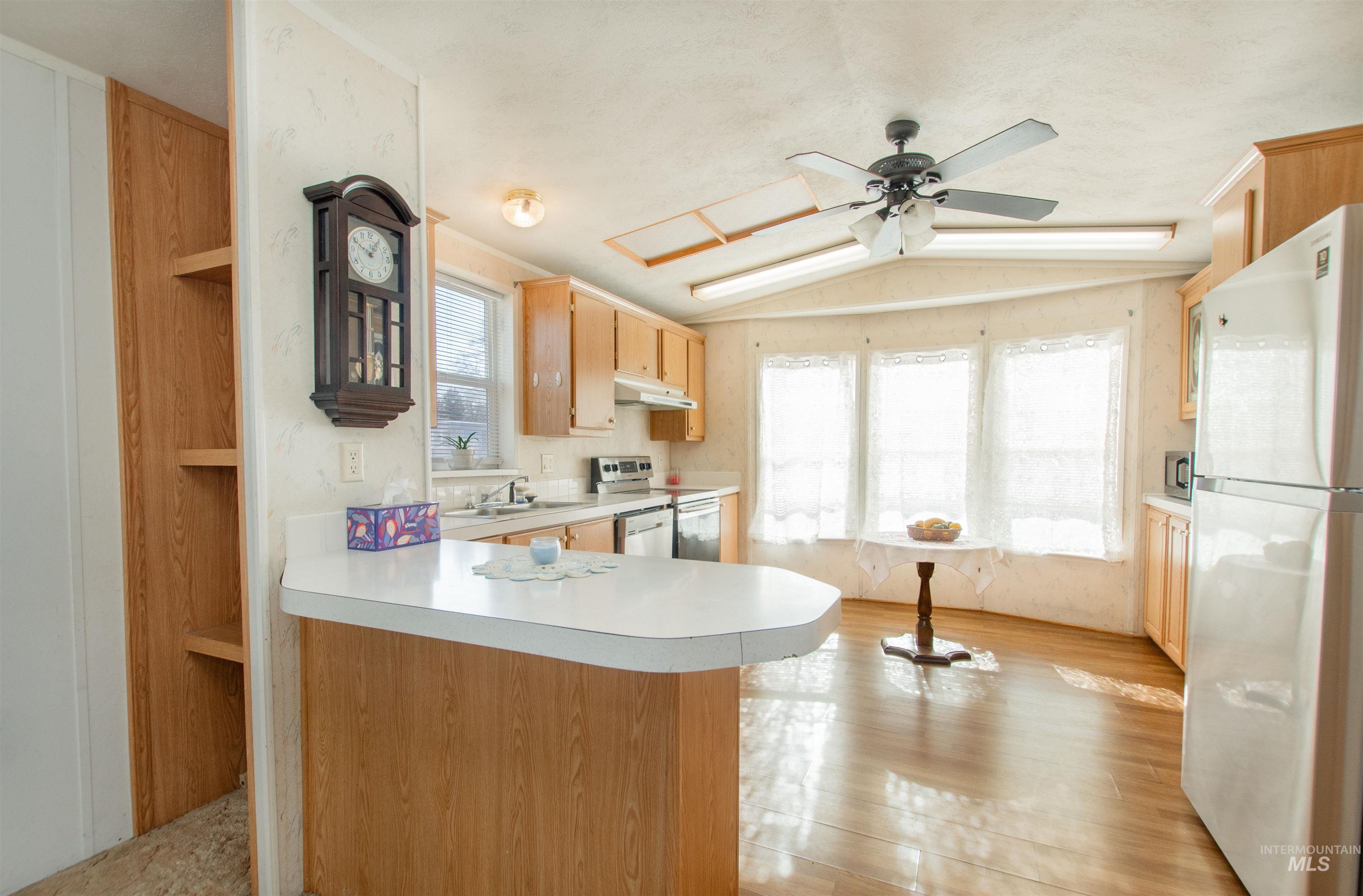 815 S Curtis Rd, Boise, Idaho 83705, 2 Bedrooms, 1 Bathroom, Residential For Sale, Price $74,900,MLS 98974838