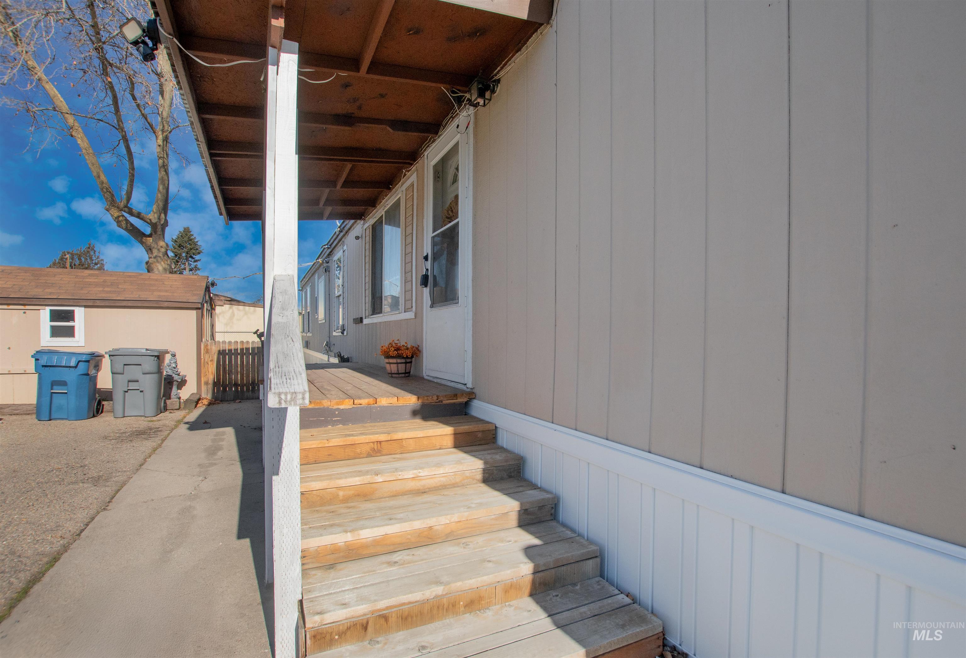 815 S Curtis Rd, Boise, Idaho 83705, 2 Bedrooms, 1 Bathroom, Residential For Sale, Price $74,900,MLS 98974838