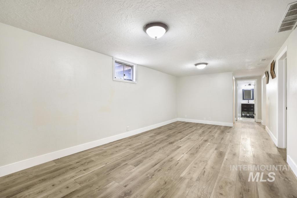 2243 E 4000 N, Filer, Idaho 83328, 3 Bedrooms, 2 Bathrooms, Residential For Sale, Price $495,000,MLS 98974840