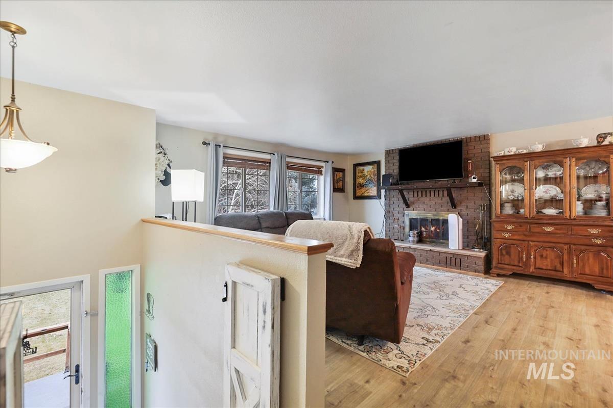 195 NW Carrie Circle, Mountain Home, Idaho 83647, 4 Bedrooms, 3 Bathrooms, Residential For Sale, Price $400,000, 98974841