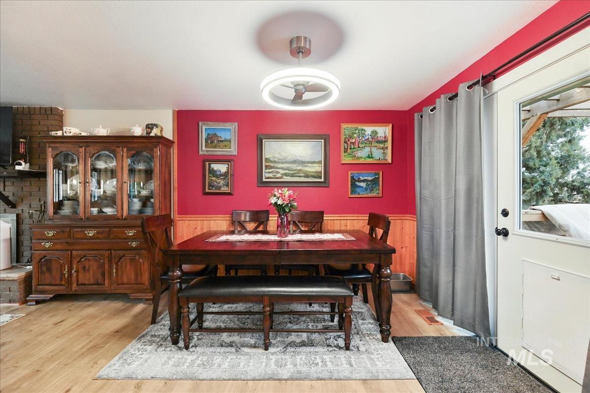 195 NW Carrie Circle, Mountain Home, Idaho 83647, 4 Bedrooms, 3 Bathrooms, Residential For Sale, Price $400,000, 98974841