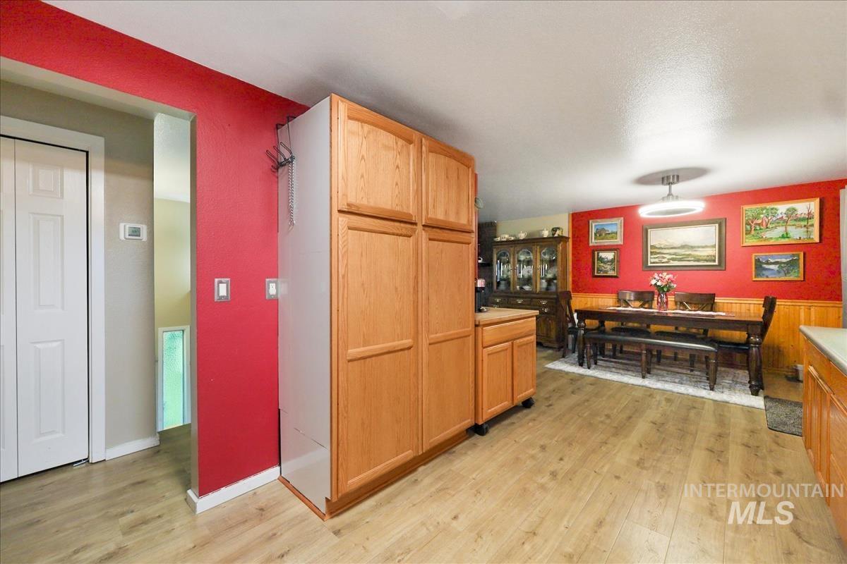 195 NW Carrie Circle, Mountain Home, Idaho 83647, 4 Bedrooms, 3 Bathrooms, Residential For Sale, Price $400,000, 98974841