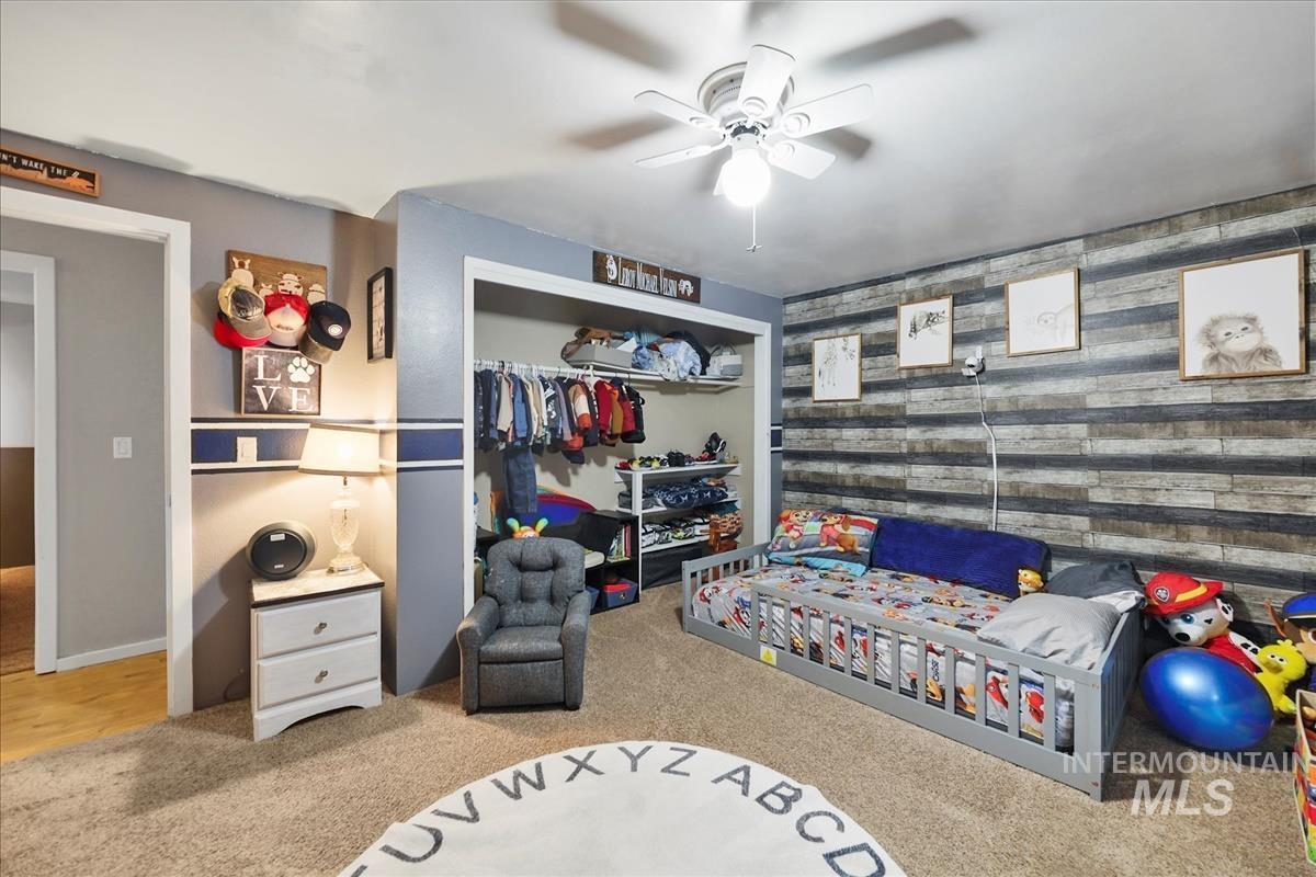 195 NW Carrie Circle, Mountain Home, Idaho 83647, 4 Bedrooms, 3 Bathrooms, Residential For Sale, Price $400,000, 98974841