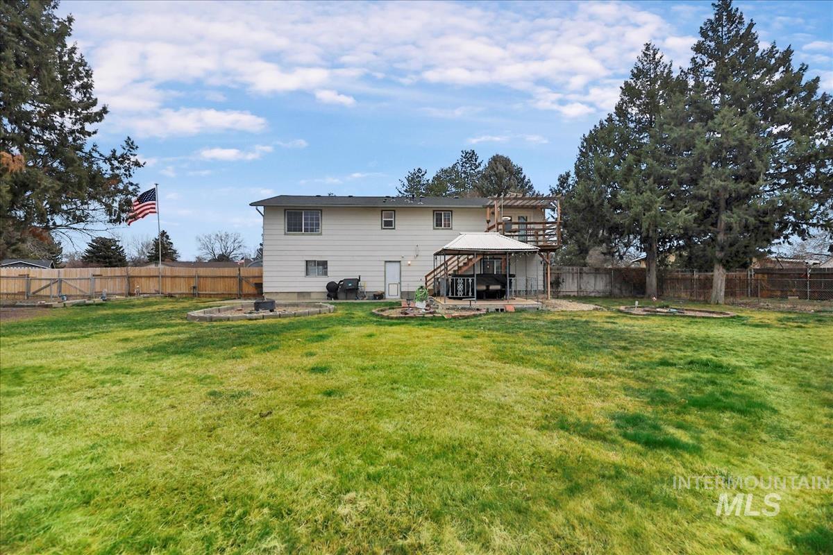 195 NW Carrie Circle, Mountain Home, Idaho 83647, 4 Bedrooms, 3 Bathrooms, Residential For Sale, Price $400,000, 98974841