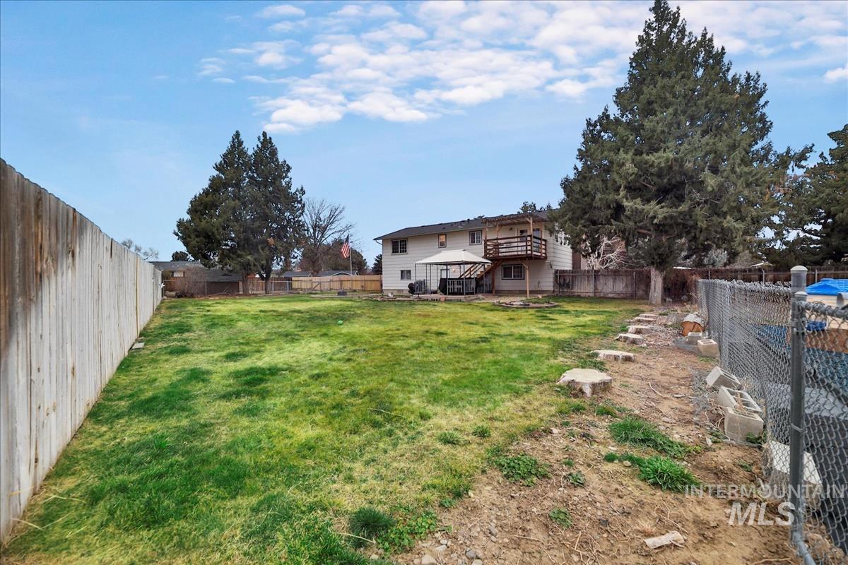 195 NW Carrie Circle, Mountain Home, Idaho 83647, 4 Bedrooms, 3 Bathrooms, Residential For Sale, Price $400,000, 98974841