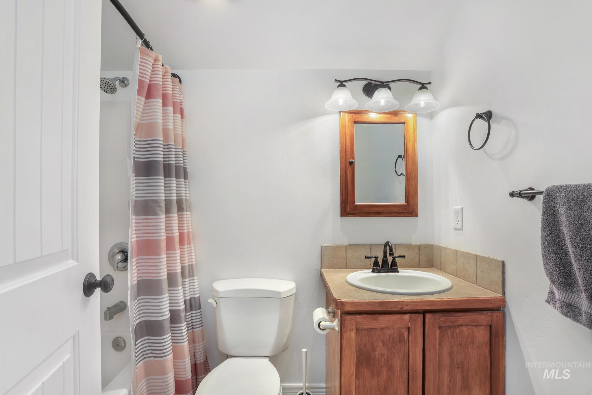 420 Shadetree Trail, Twin Falls, Idaho 83301, 3 Bedrooms, 2.5 Bathrooms, Residential For Sale, Price $459,900, 98974843