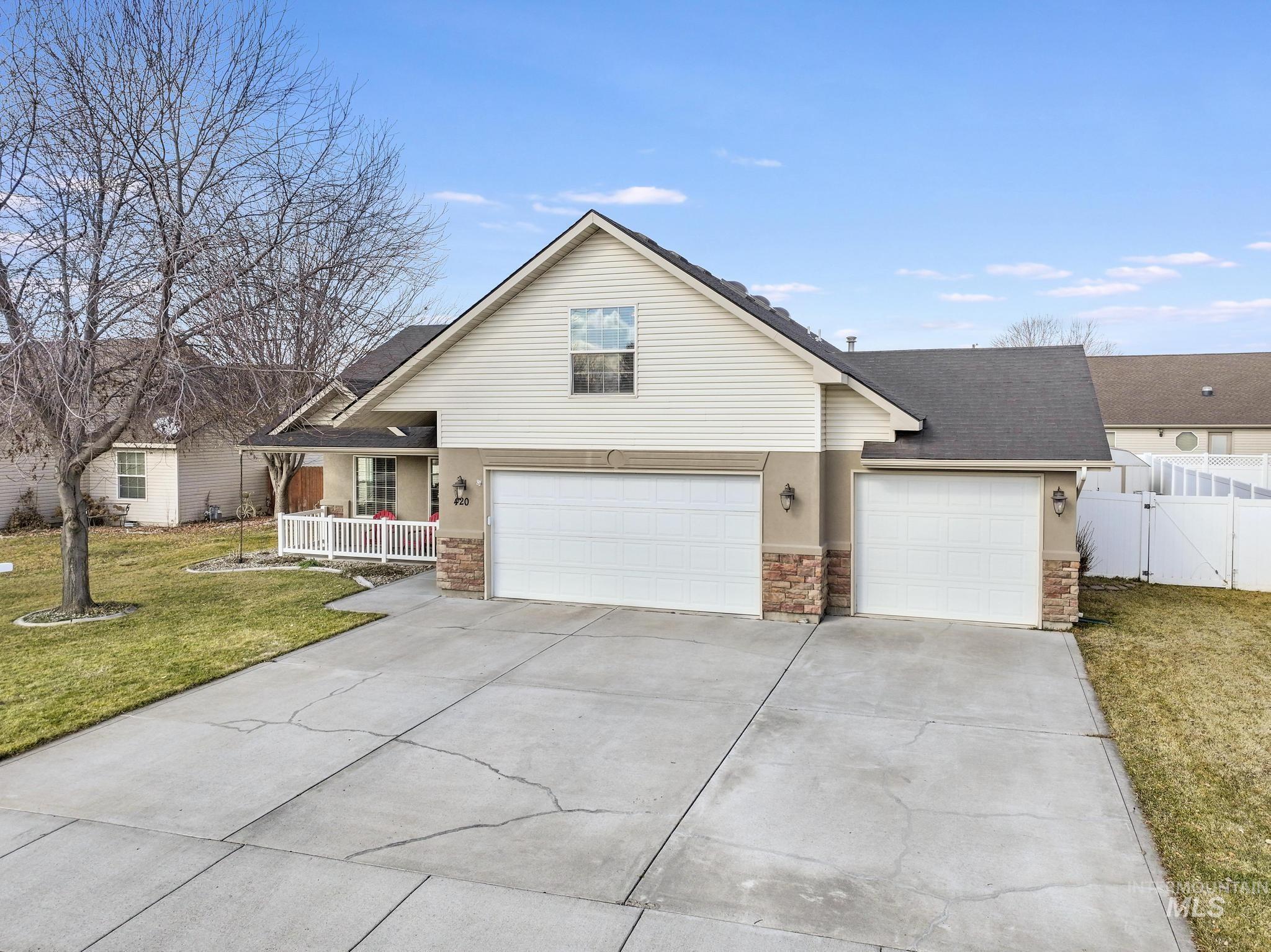 420 Shadetree Trail, Twin Falls, Idaho 83301, 3 Bedrooms, 2.5 Bathrooms, Residential For Sale, Price $459,900, 98974843