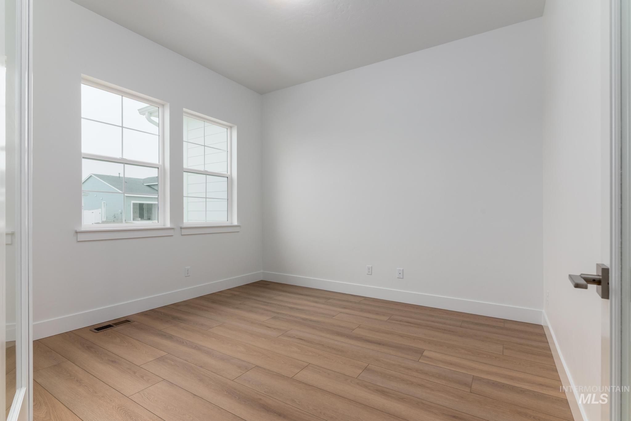 15188 Steel Cloud Ave, Caldwell, Idaho 83607, 3 Bedrooms, 2.5 Bathrooms, Residential For Sale, Price $579,000,MLS 98974844