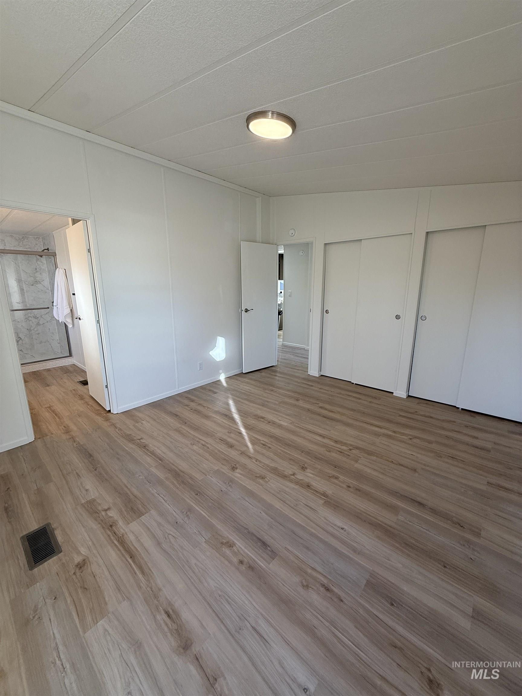 10134 W Mesquite Ln, Boise, Idaho 83704, 3 Bedrooms, 2 Bathrooms, Residential For Sale, Price $345,000,MLS 98974845