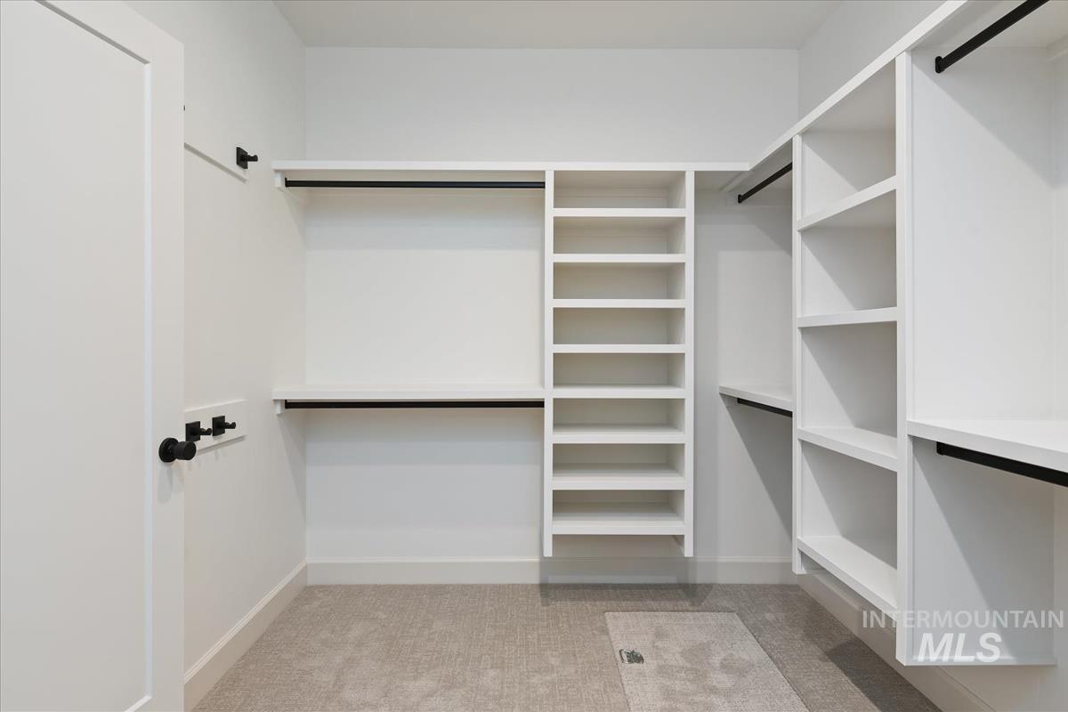 3300 N 39th St, Boise, Idaho 83703, 4 Bedrooms, 3 Bathrooms, Residential For Sale, Price $1,238,000,MLS 98974846