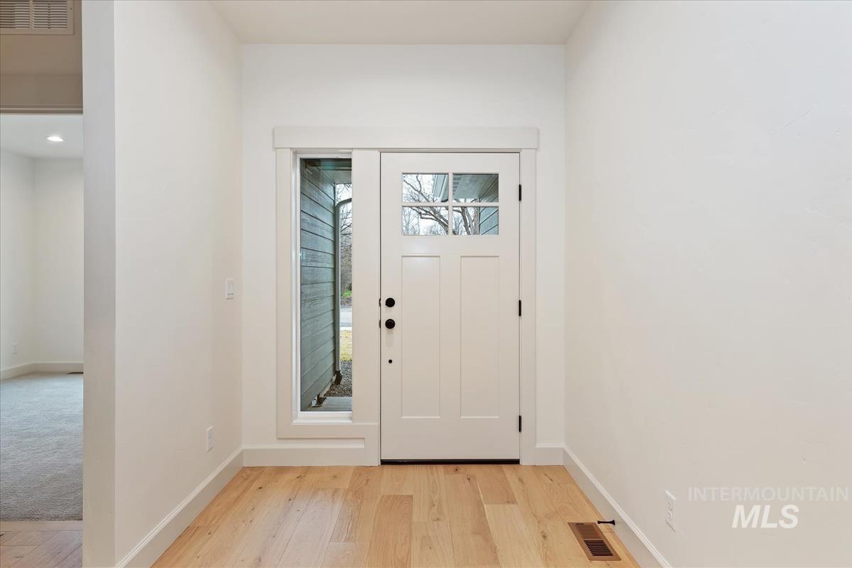 3300 N 39th St, Boise, Idaho 83703, 4 Bedrooms, 3 Bathrooms, Residential For Sale, Price $1,238,000,MLS 98974846