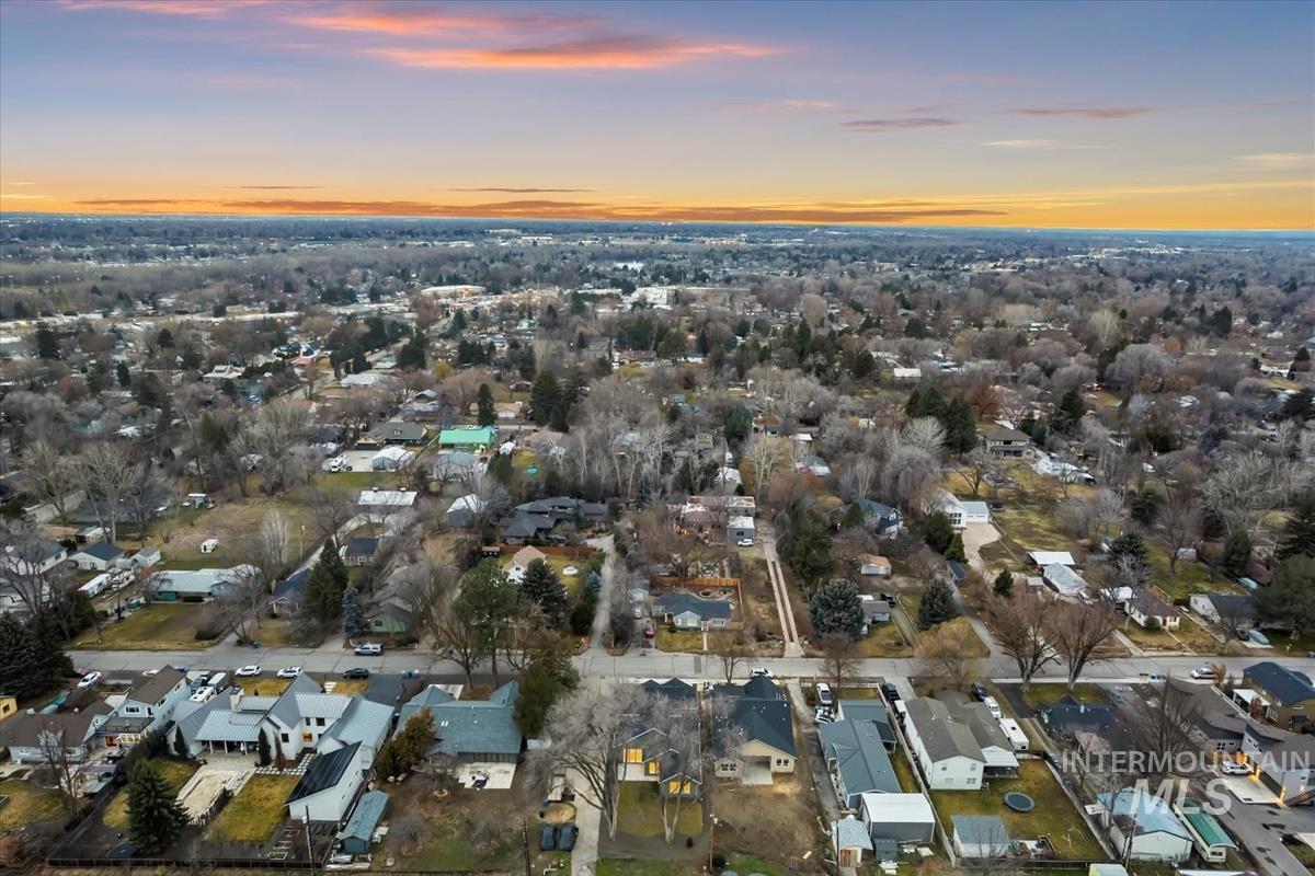 3300 N 39th St, Boise, Idaho 83703, 4 Bedrooms, 3 Bathrooms, Residential For Sale, Price $1,238,000,MLS 98974846