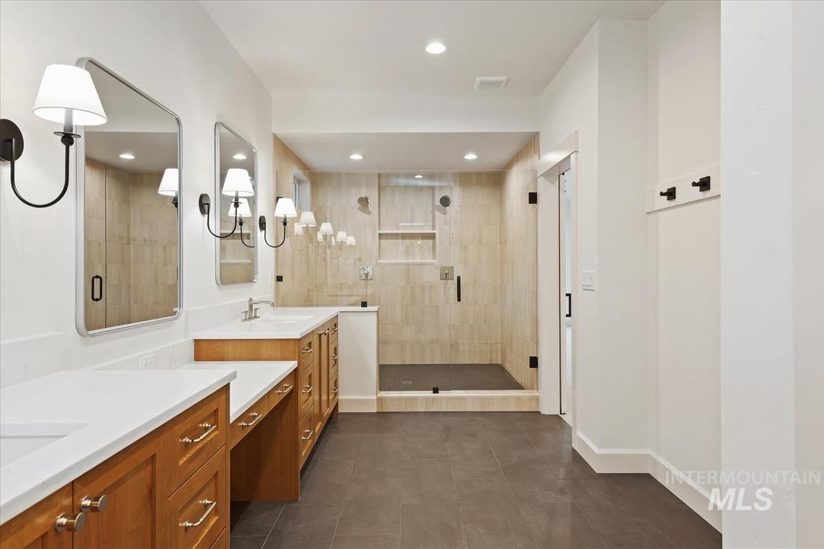 3300 N 39th St, Boise, Idaho 83703, 4 Bedrooms, 3 Bathrooms, Residential For Sale, Price $1,238,000,MLS 98974846