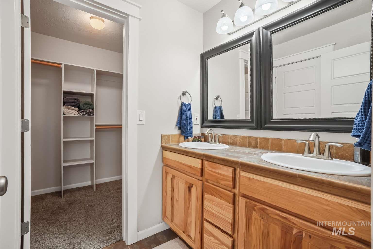 16439 N Driver St, Nampa, Idaho 83687, 3 Bedrooms, 2 Bathrooms, Residential For Sale, Price $379,999,MLS 98974848