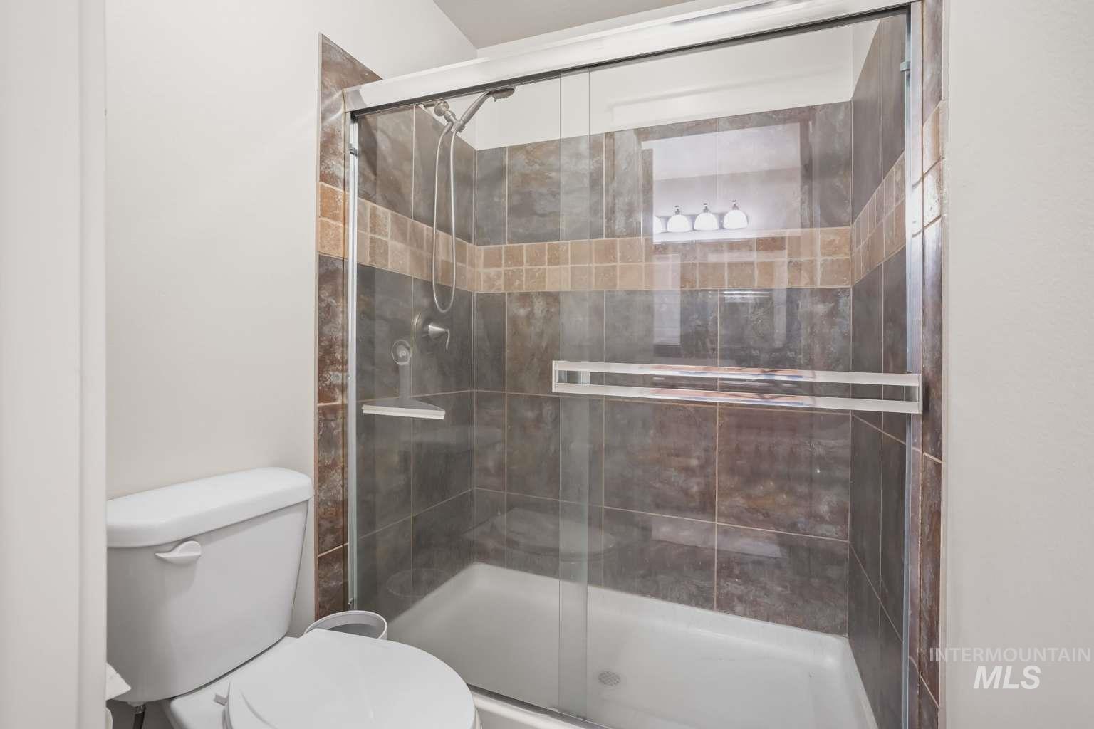 16439 N Driver St, Nampa, Idaho 83687, 3 Bedrooms, 2 Bathrooms, Residential For Sale, Price $379,999,MLS 98974848