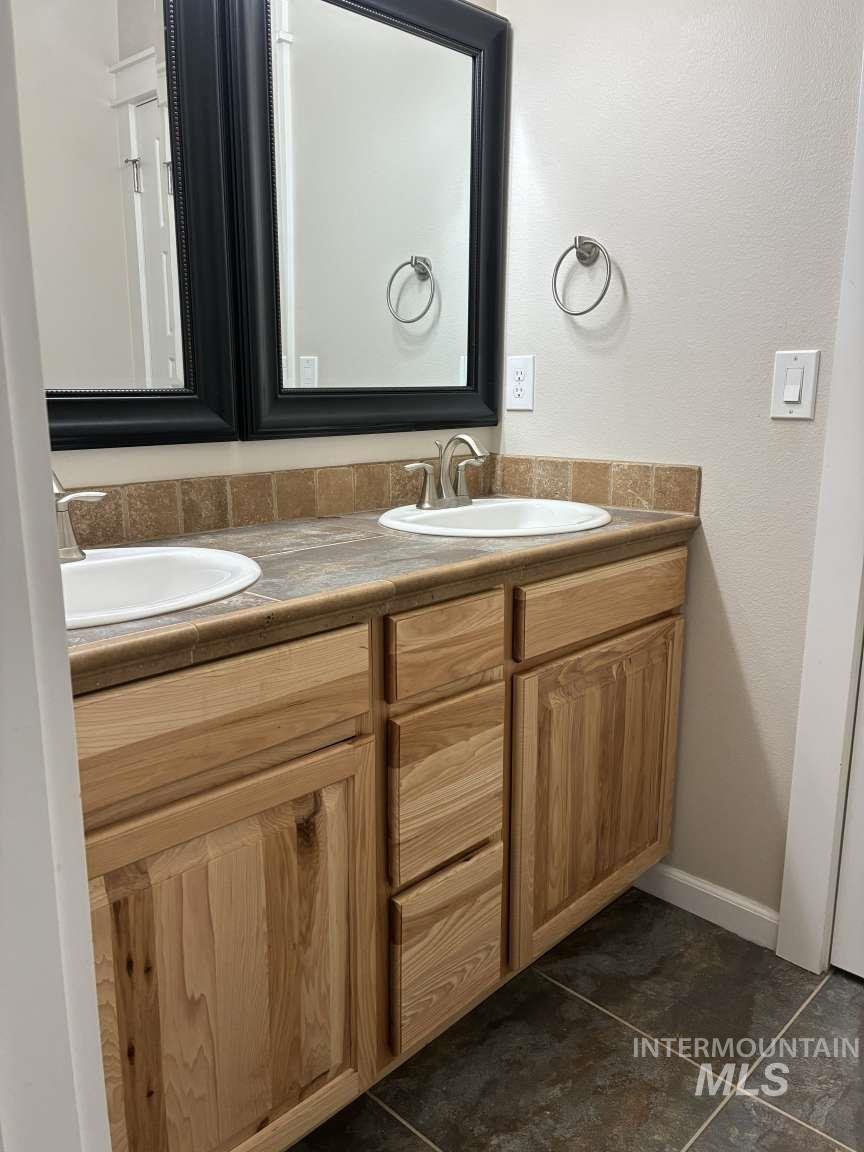 16439 N Driver St, Nampa, Idaho 83687, 3 Bedrooms, 2 Bathrooms, Residential For Sale, Price $389,999,MLS 98974848