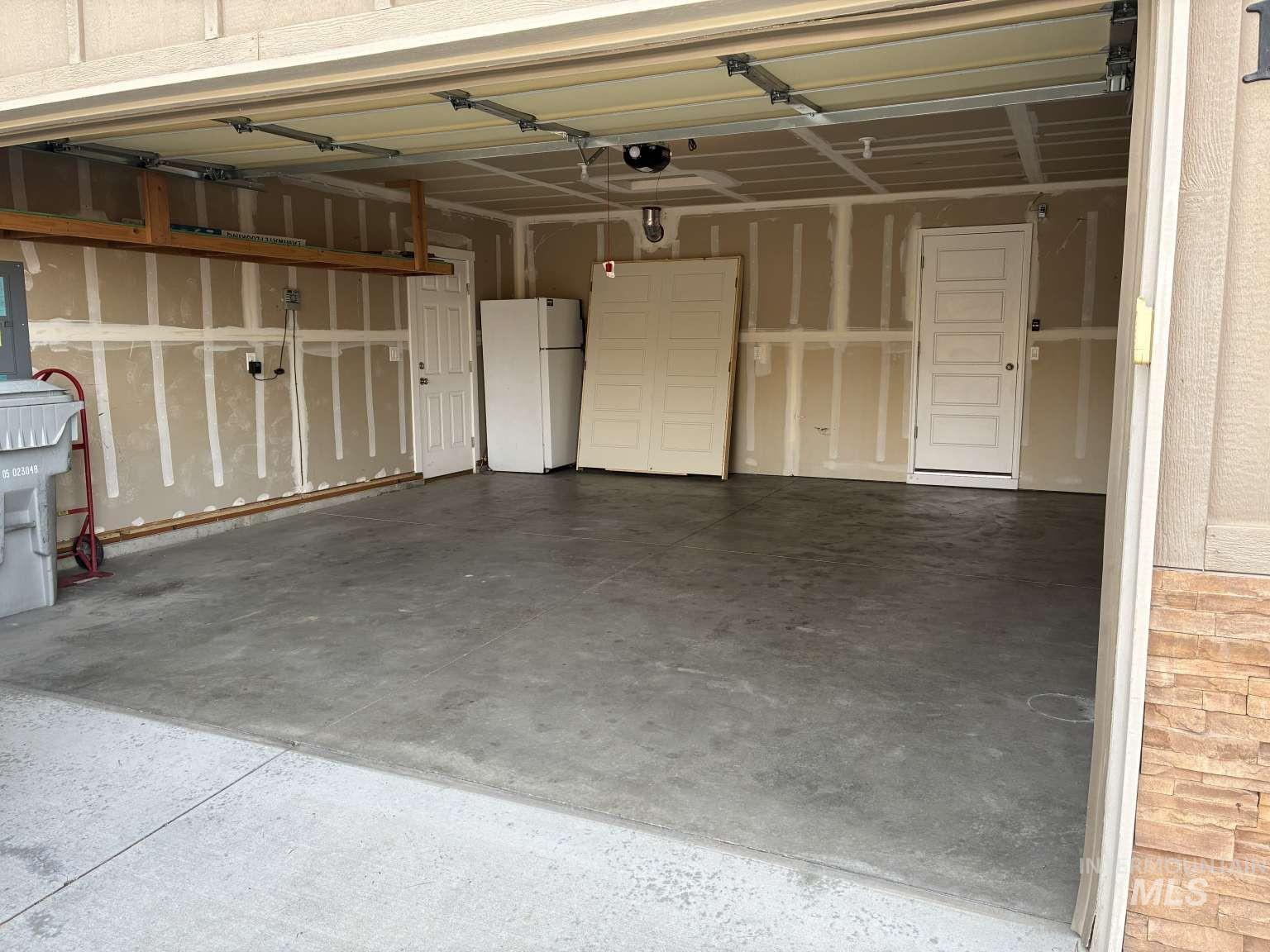 16439 N Driver St, Nampa, Idaho 83687, 3 Bedrooms, 2 Bathrooms, Residential For Sale, Price $379,999,MLS 98974848