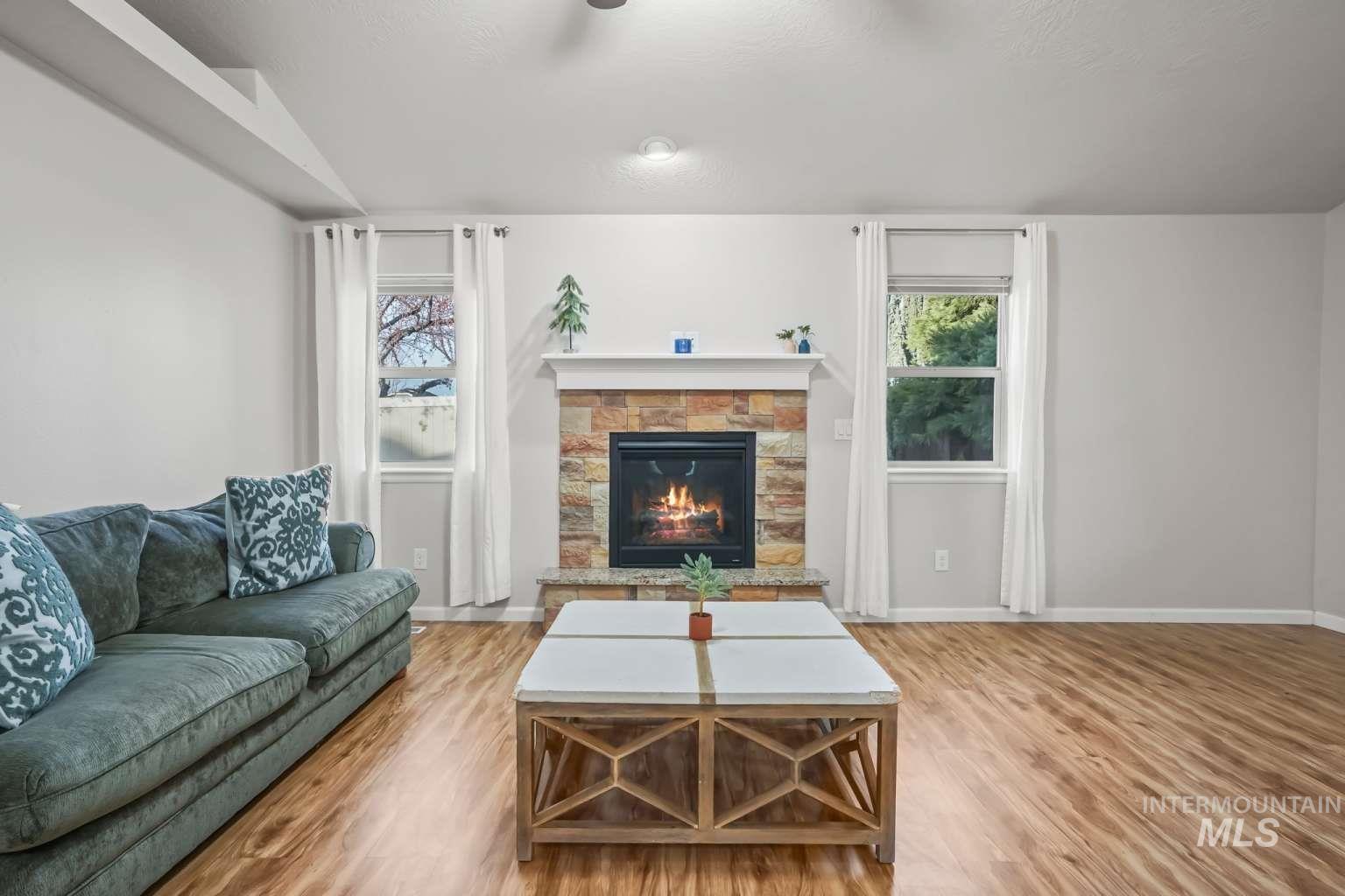 16439 N Driver St, Nampa, Idaho 83687, 3 Bedrooms, 2 Bathrooms, Residential For Sale, Price $379,999,MLS 98974848