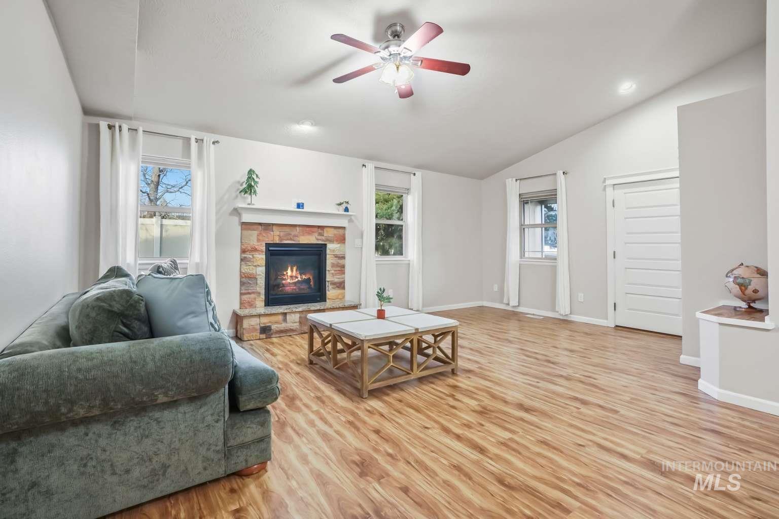 16439 N Driver St, Nampa, Idaho 83687, 3 Bedrooms, 2 Bathrooms, Residential For Sale, Price $379,999,MLS 98974848