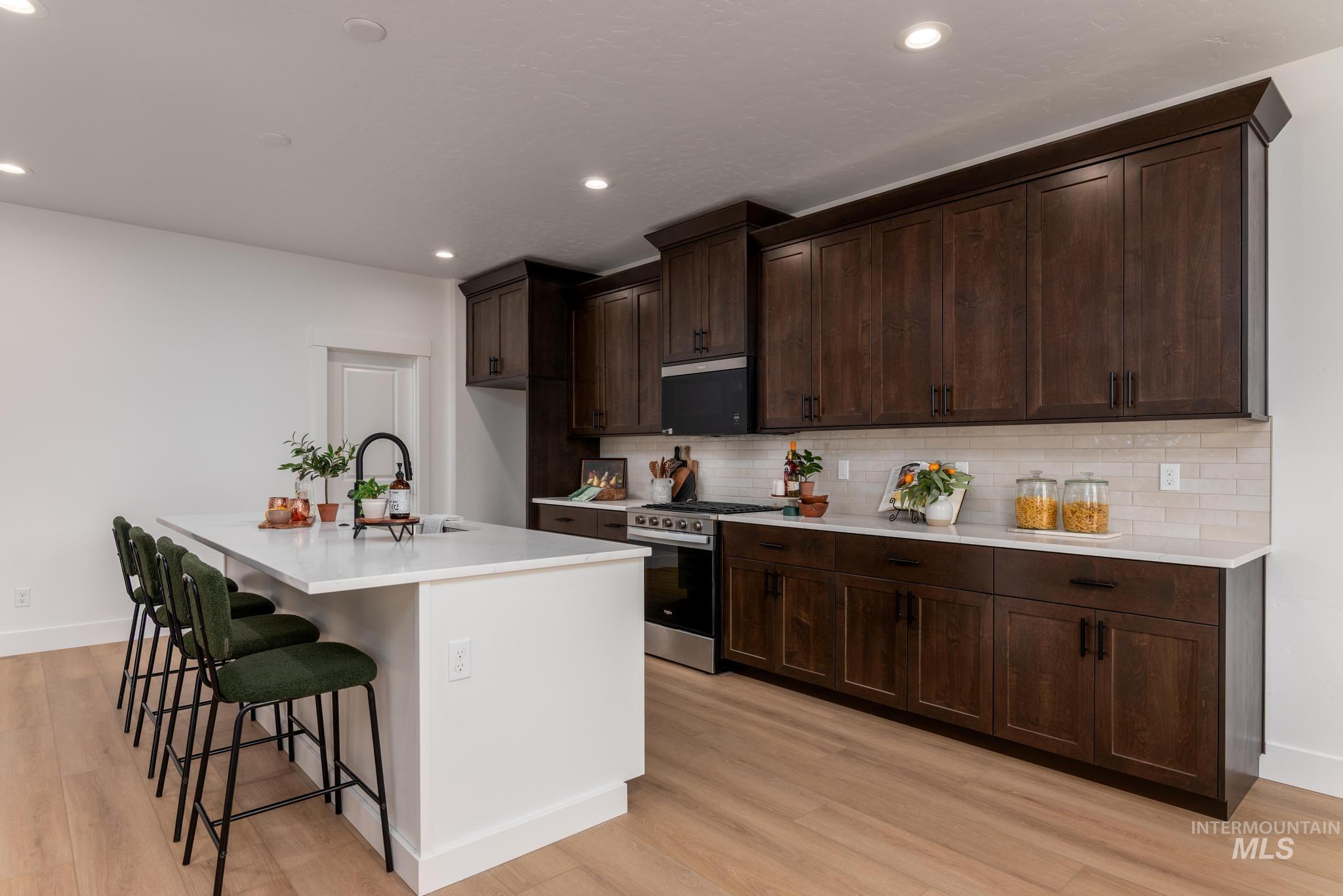 9071 W Moon River Dr, Star, Idaho 83669, 3 Bedrooms, 2 Bathrooms, Residential For Sale, Price $545,000,MLS 98974849