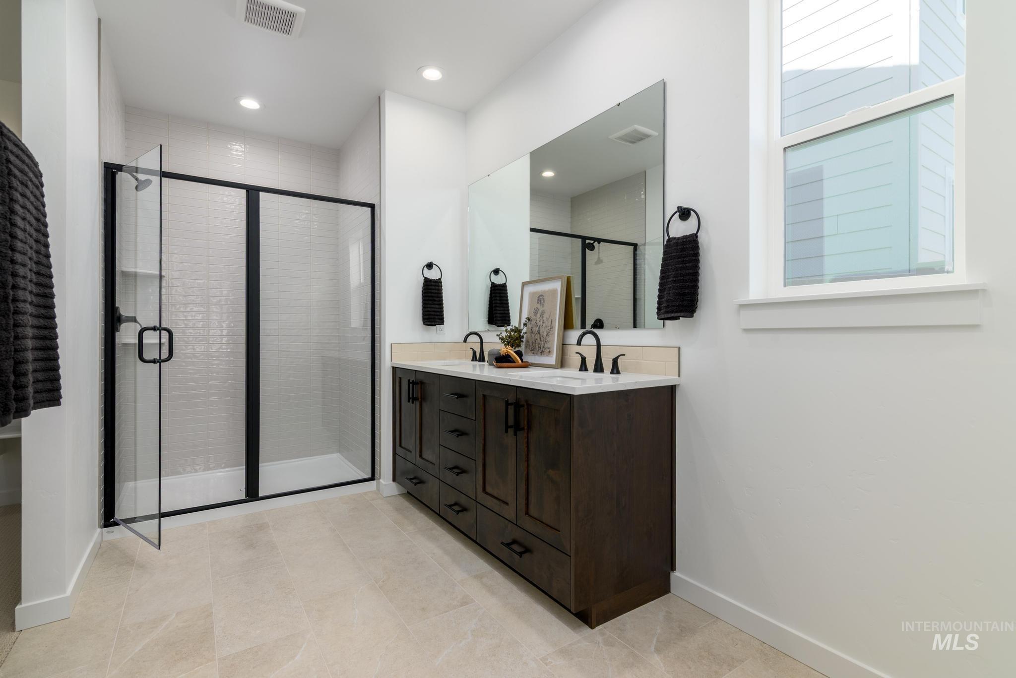 9071 W Moon River Dr, Star, Idaho 83669, 3 Bedrooms, 2 Bathrooms, Residential For Sale, Price $549,000,MLS 98974849