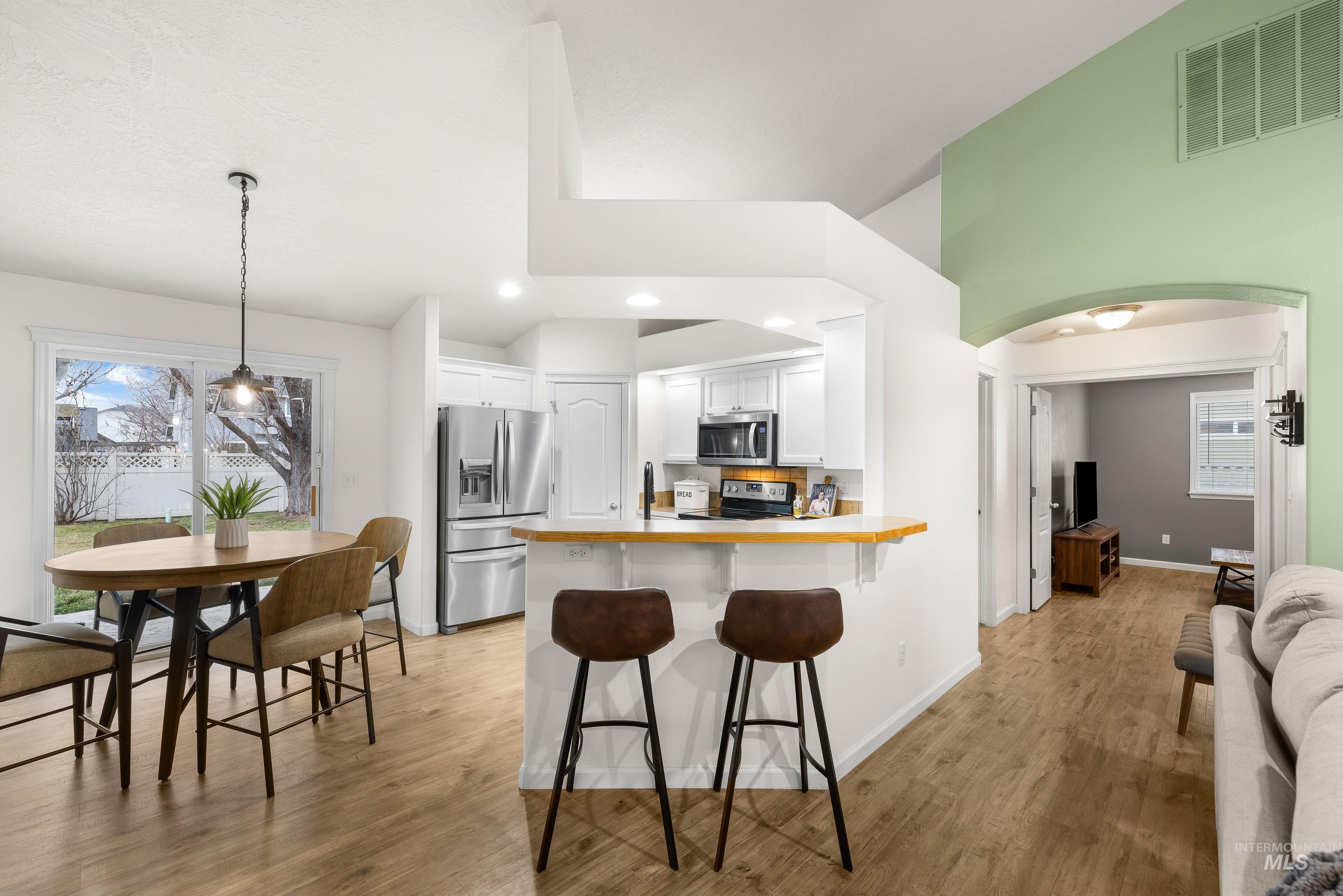 5201 N Toscana Ave, Meridian, Idaho 83642, 4 Bedrooms, 2 Bathrooms, Residential For Sale, Price $434,000,MLS 98974851