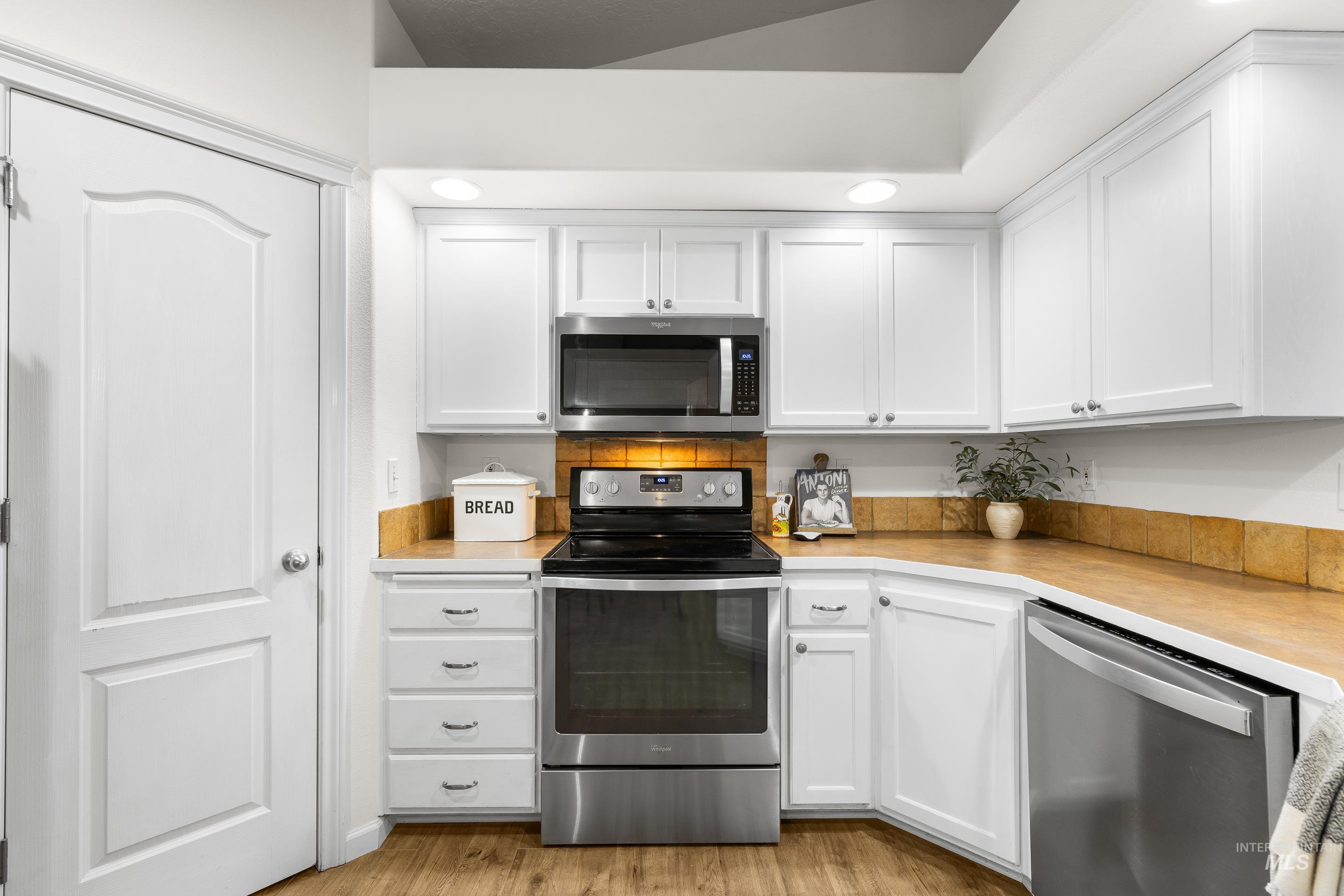 5201 N Toscana Ave, Meridian, Idaho 83642, 4 Bedrooms, 2 Bathrooms, Residential For Sale, Price $434,000,MLS 98974851