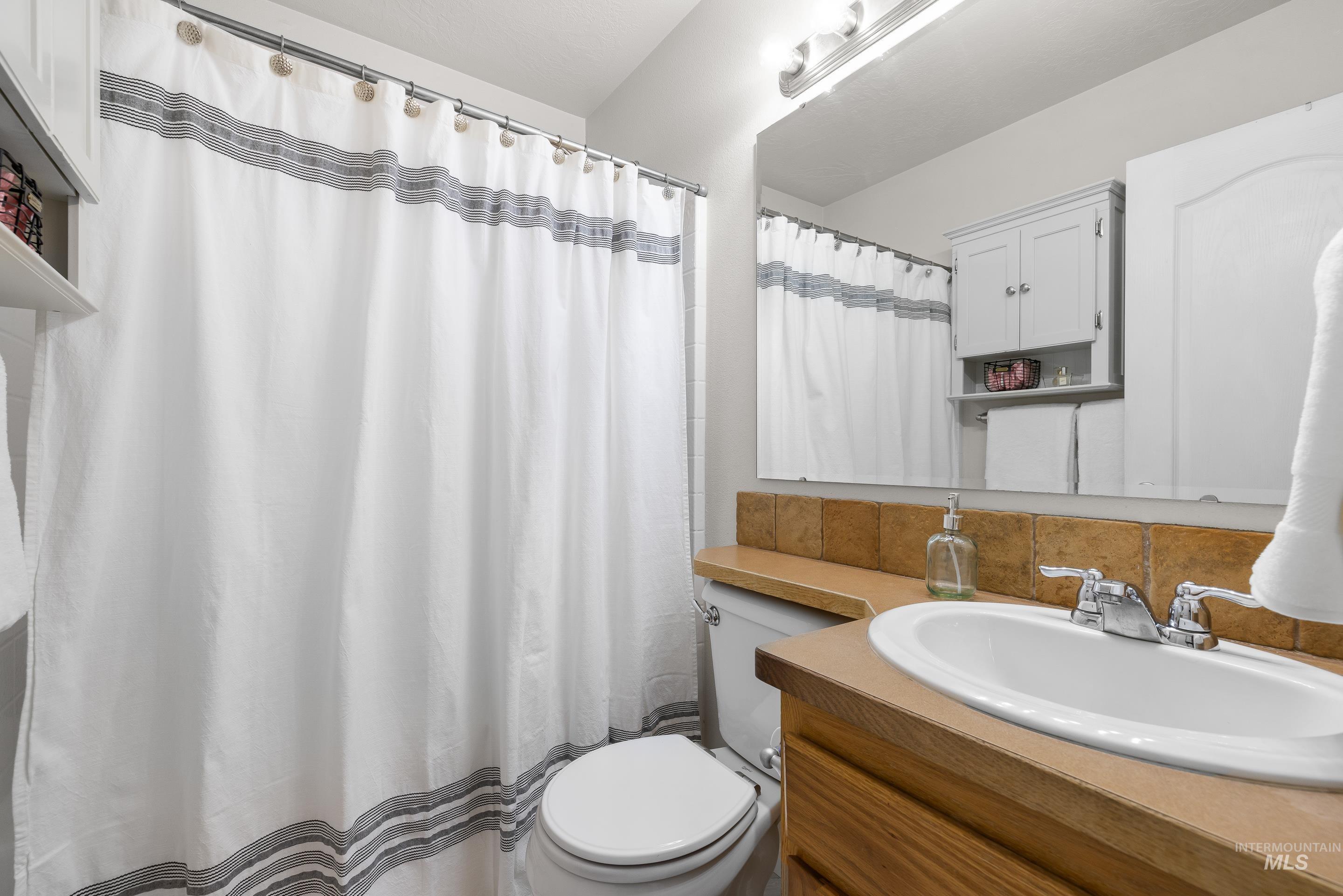 5201 N Toscana Ave, Meridian, Idaho 83642, 4 Bedrooms, 2 Bathrooms, Residential For Sale, Price $434,000,MLS 98974851