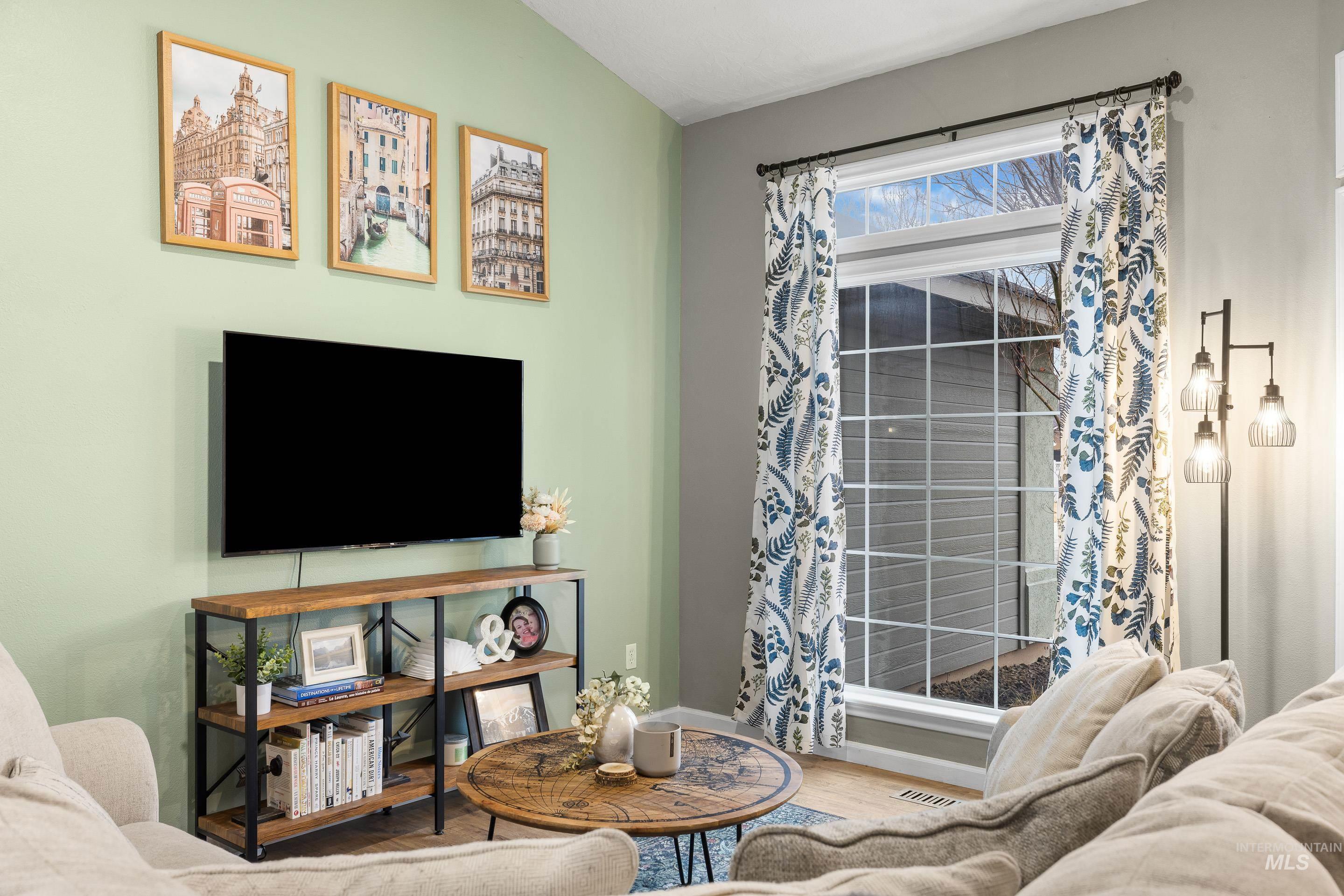 5201 N Toscana Ave, Meridian, Idaho 83642, 4 Bedrooms, 2 Bathrooms, Residential For Sale, Price $434,000,MLS 98974851