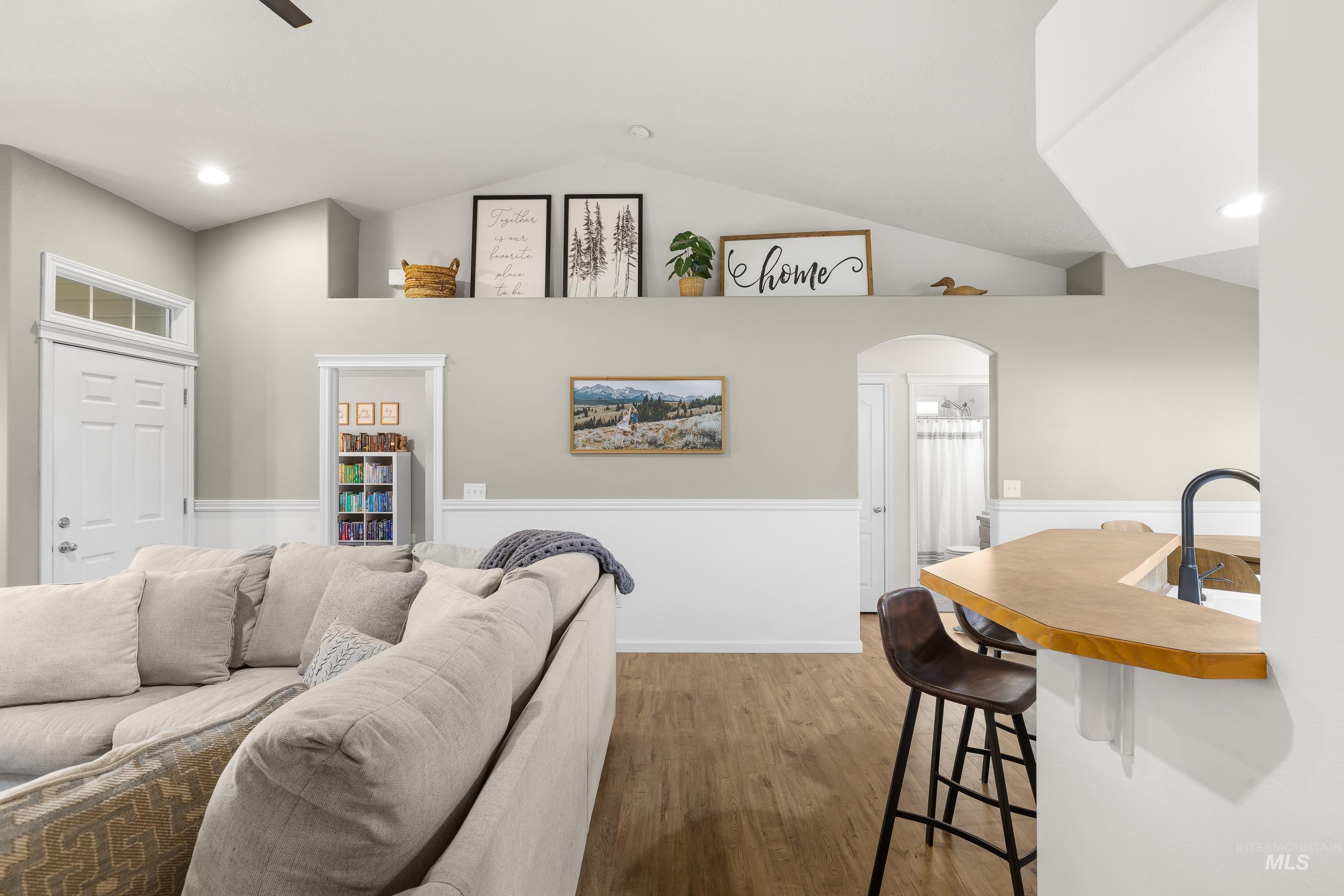 5201 N Toscana Ave, Meridian, Idaho 83642, 4 Bedrooms, 2 Bathrooms, Residential For Sale, Price $434,000,MLS 98974851