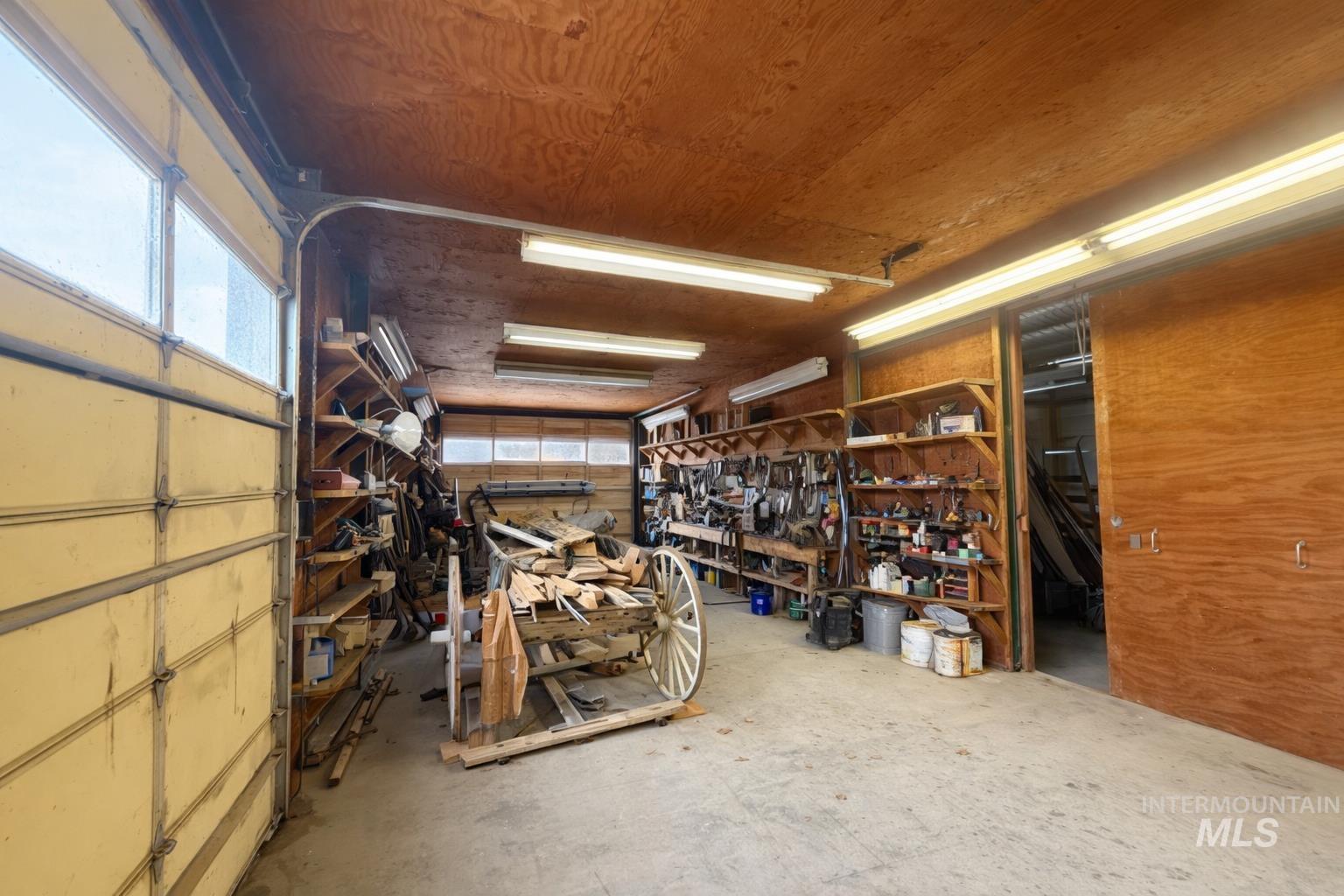 2050 E Medicine Wheel Ln, King Hill, Idaho 83633, 4 Bedrooms, 4 Bathrooms, Farm & Ranch For Sale, Price $1,500,000,MLS 98974852