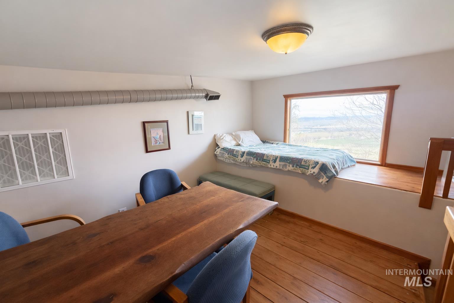 2050 E Medicine Wheel Ln, King Hill, Idaho 83633, 4 Bedrooms, 4 Bathrooms, Farm & Ranch For Sale, Price $1,500,000,MLS 98974852