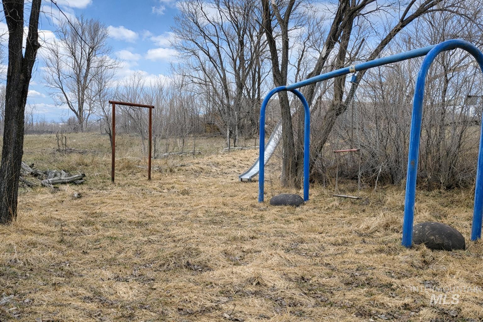 2050 E Medicine Wheel Ln, King Hill, Idaho 83633, 4 Bedrooms, 4 Bathrooms, Farm & Ranch For Sale, Price $1,500,000,MLS 98974852