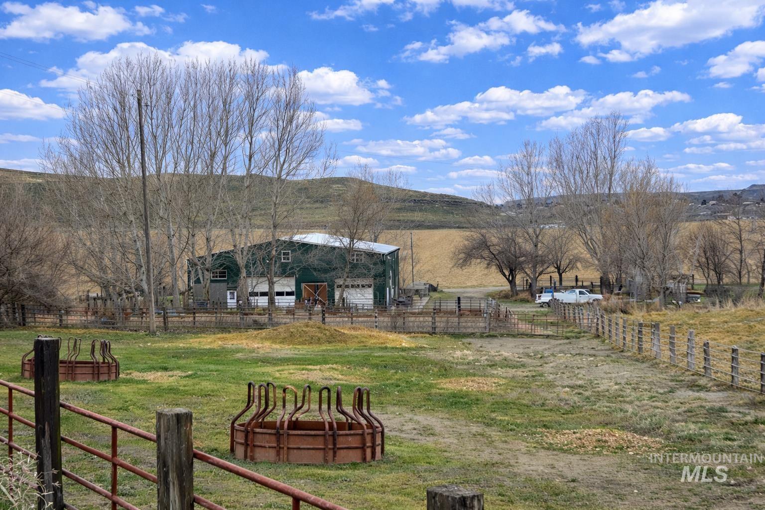 2050 E Medicine Wheel Ln, King Hill, Idaho 83633, 4 Bedrooms, 4 Bathrooms, Farm & Ranch For Sale, Price $1,500,000,MLS 98974852