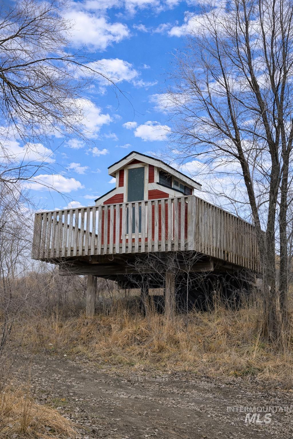 2050 E Medicine Wheel Ln, King Hill, Idaho 83633, 4 Bedrooms, 4 Bathrooms, Farm & Ranch For Sale, Price $1,500,000,MLS 98974852
