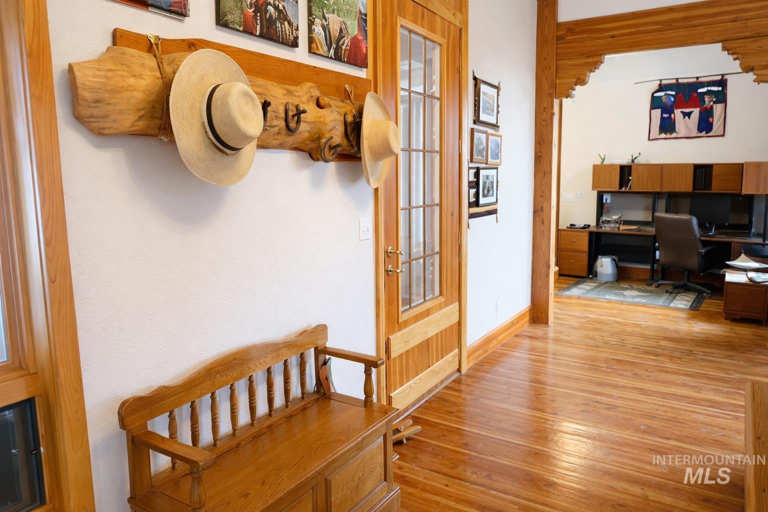 2050 E Medicine Wheel Ln, King Hill, Idaho 83633, 4 Bedrooms, 4 Bathrooms, Farm & Ranch For Sale, Price $1,500,000,MLS 98974852