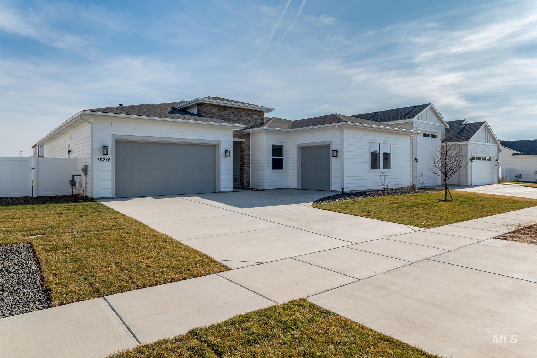 15216 Steel Cloud Ave, Caldwell, Idaho 83607, 4 Bedrooms, 3 Bathrooms, Residential For Sale, Price $589,000,MLS 98974853
