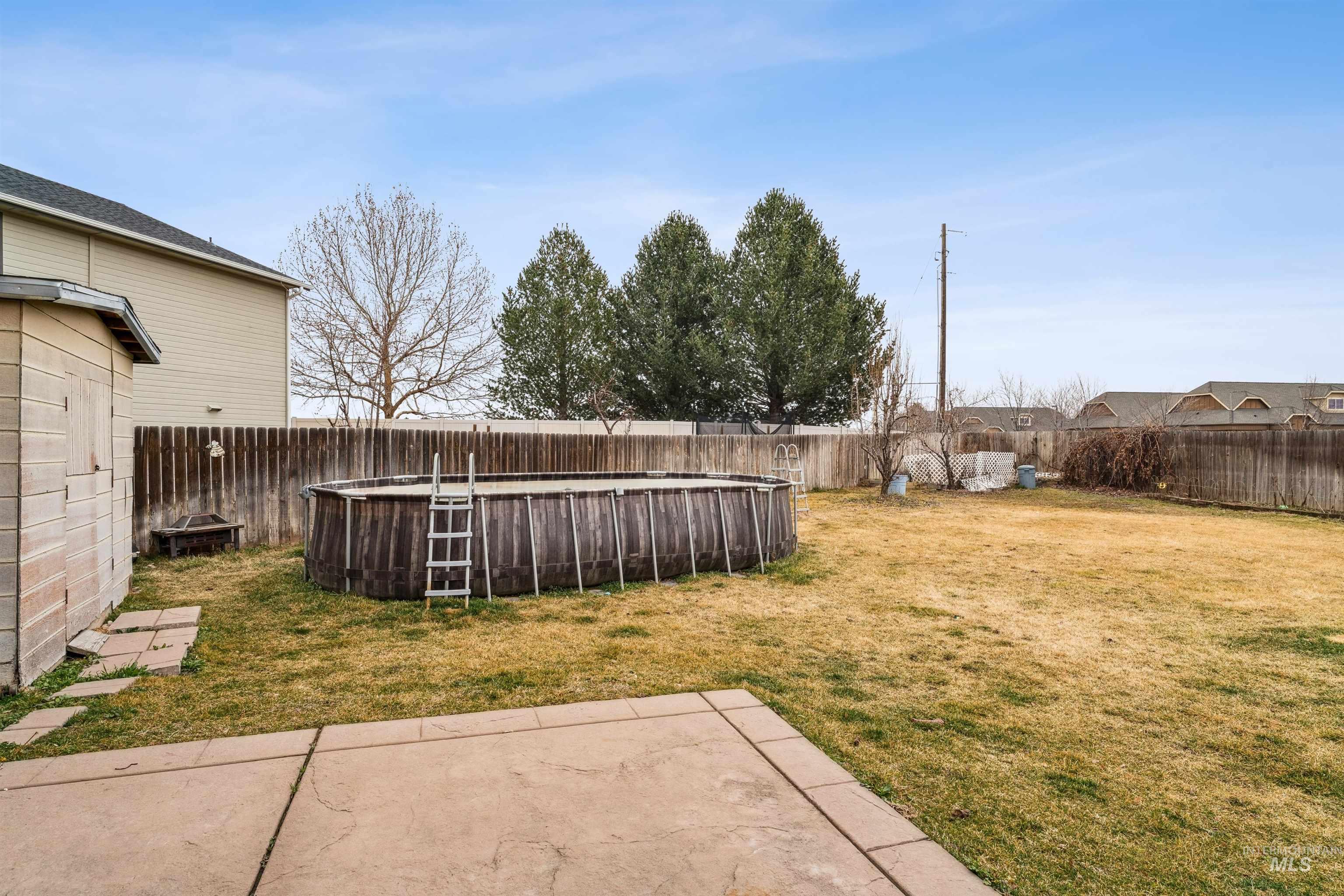 825 W Woodpine St, Meridian, Idaho 83646, 4 Bedrooms, 2.5 Bathrooms, Residential For Sale, Price $485,000, 98974855