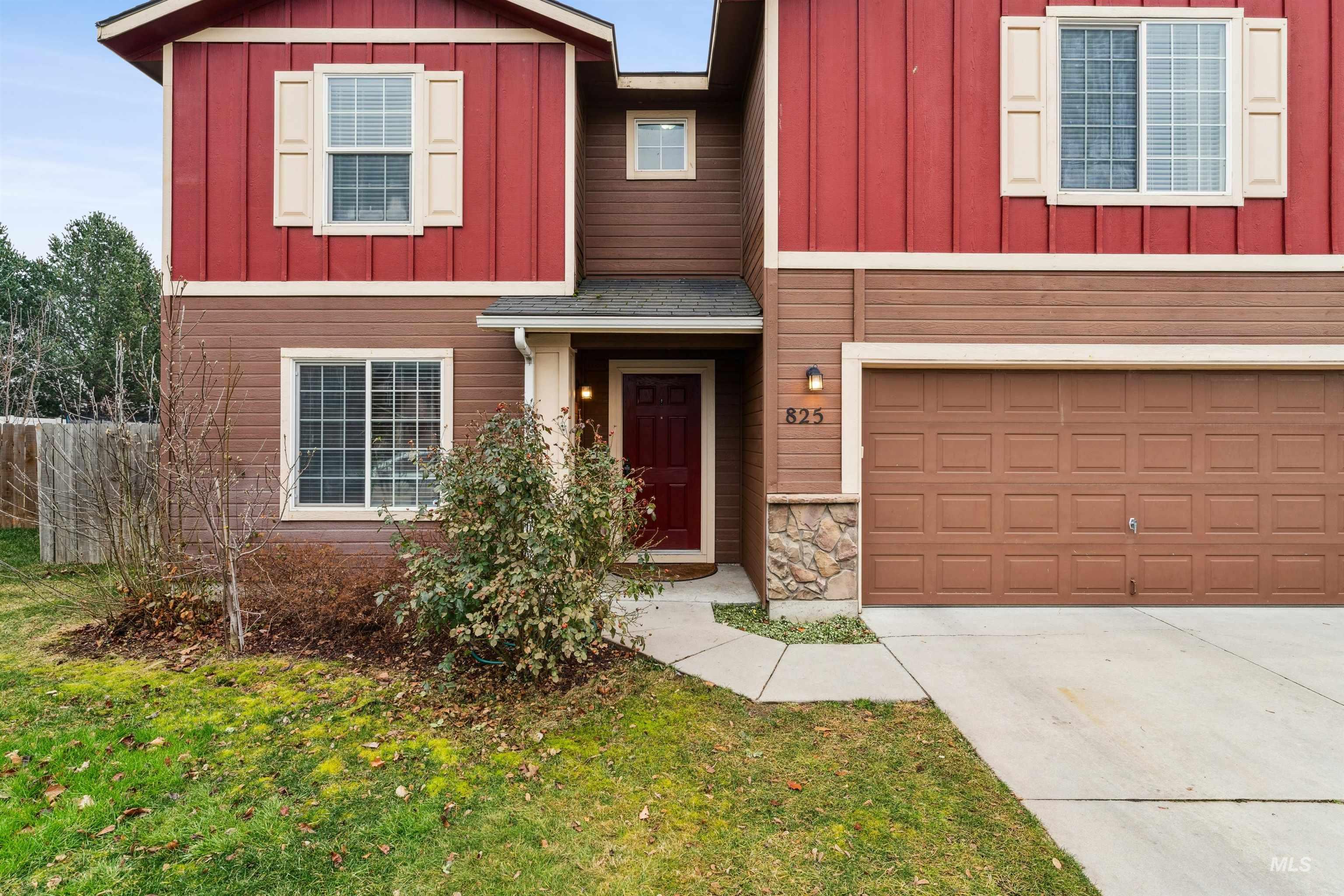 825 W Woodpine St, Meridian, Idaho 83646, 4 Bedrooms, 2.5 Bathrooms, Residential For Sale, Price $485,000,MLS 98974855