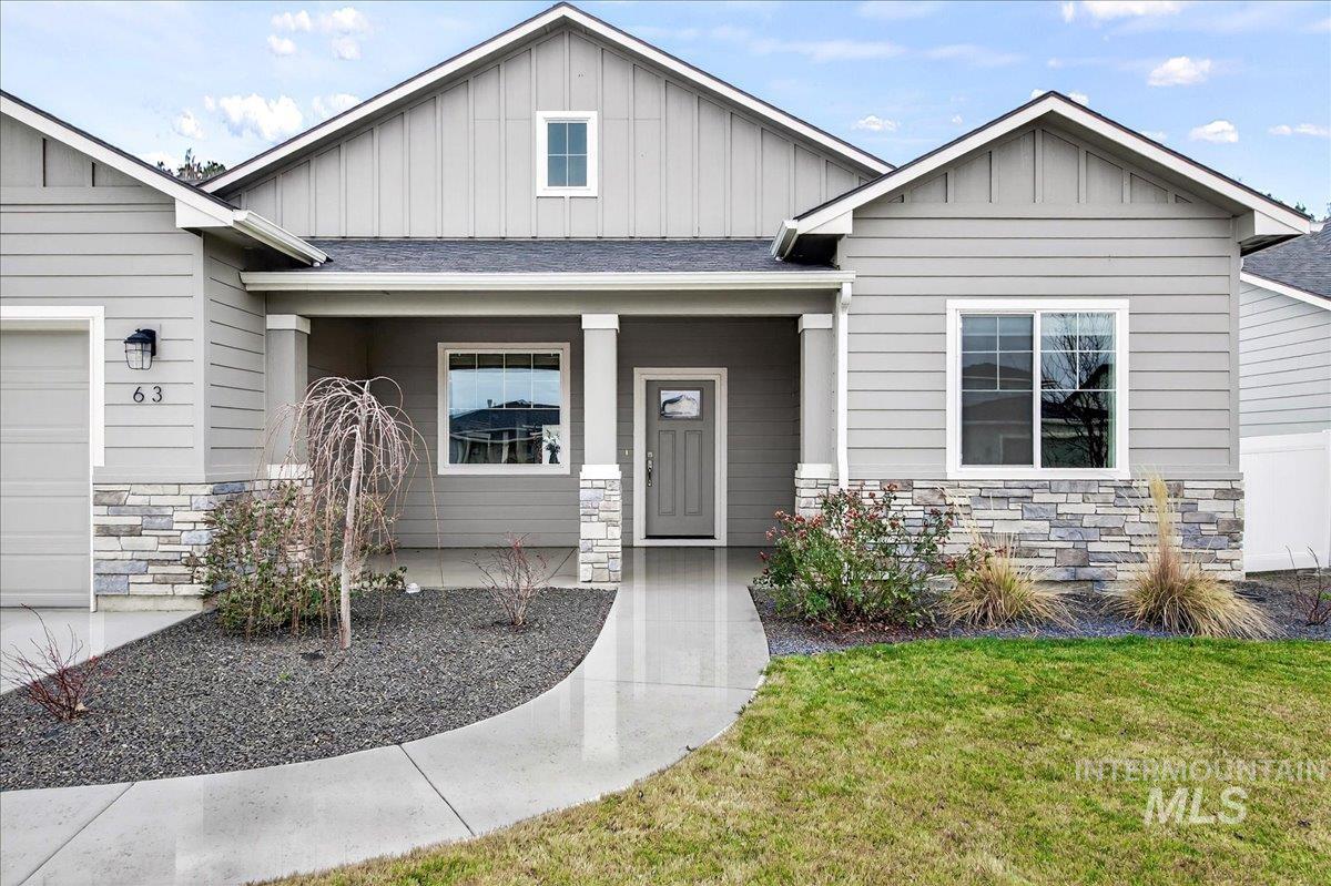 63 S Ravine Way, Nampa, Idaho 83687, 4 Bedrooms, 2 Bathrooms, Residential For Sale, Price $529,000,MLS 98974856