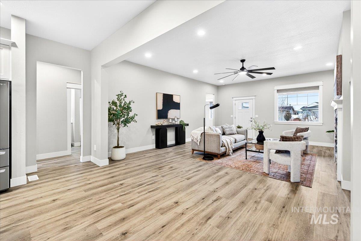 63 S Ravine Way, Nampa, Idaho 83687, 4 Bedrooms, 2 Bathrooms, Residential For Sale, Price $529,000,MLS 98974856