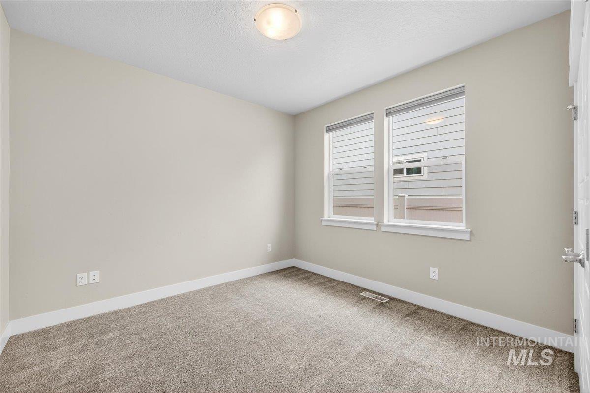 63 S Ravine Way, Nampa, Idaho 83687, 4 Bedrooms, 2 Bathrooms, Residential For Sale, Price $529,000,MLS 98974856