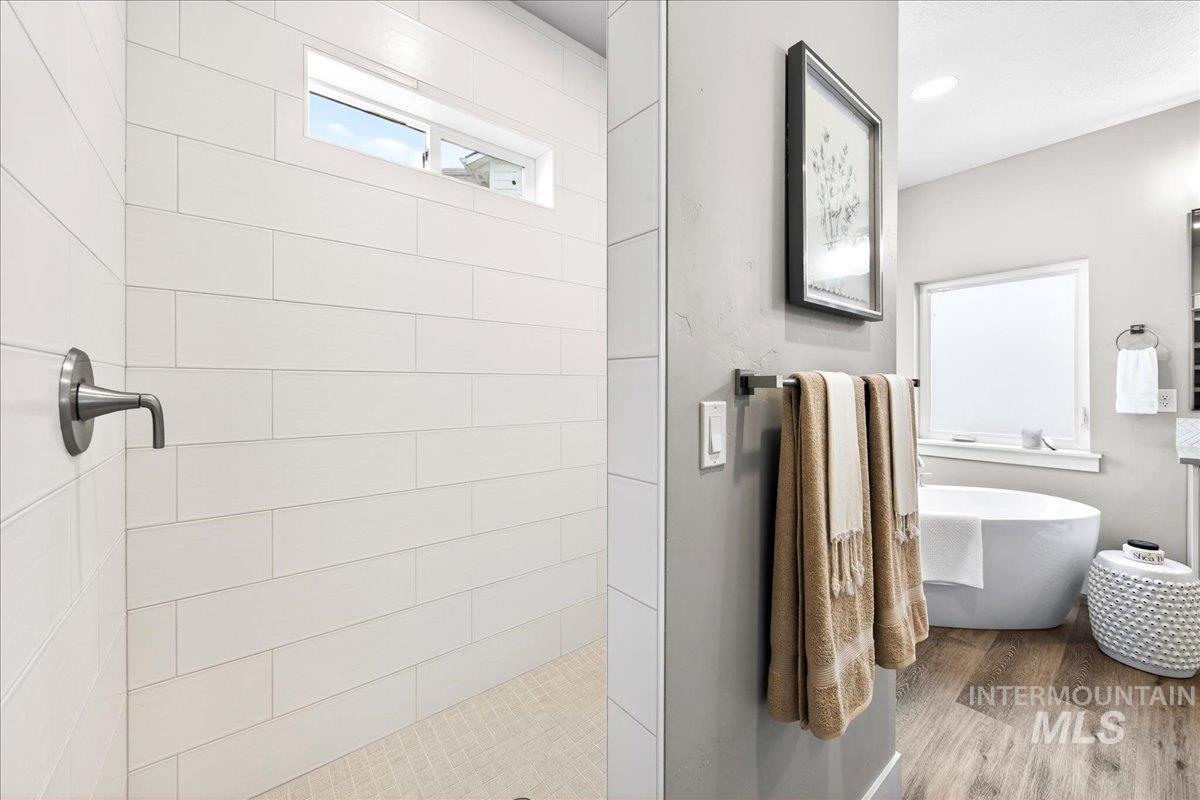 63 S Ravine Way, Nampa, Idaho 83687, 4 Bedrooms, 2 Bathrooms, Residential For Sale, Price $529,000, 98974856