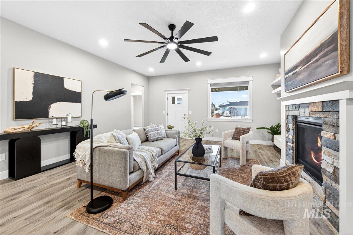 63 S Ravine Way, Nampa, Idaho 83687, 4 Bedrooms, 2 Bathrooms, Residential For Sale, Price $529,000, 98974856